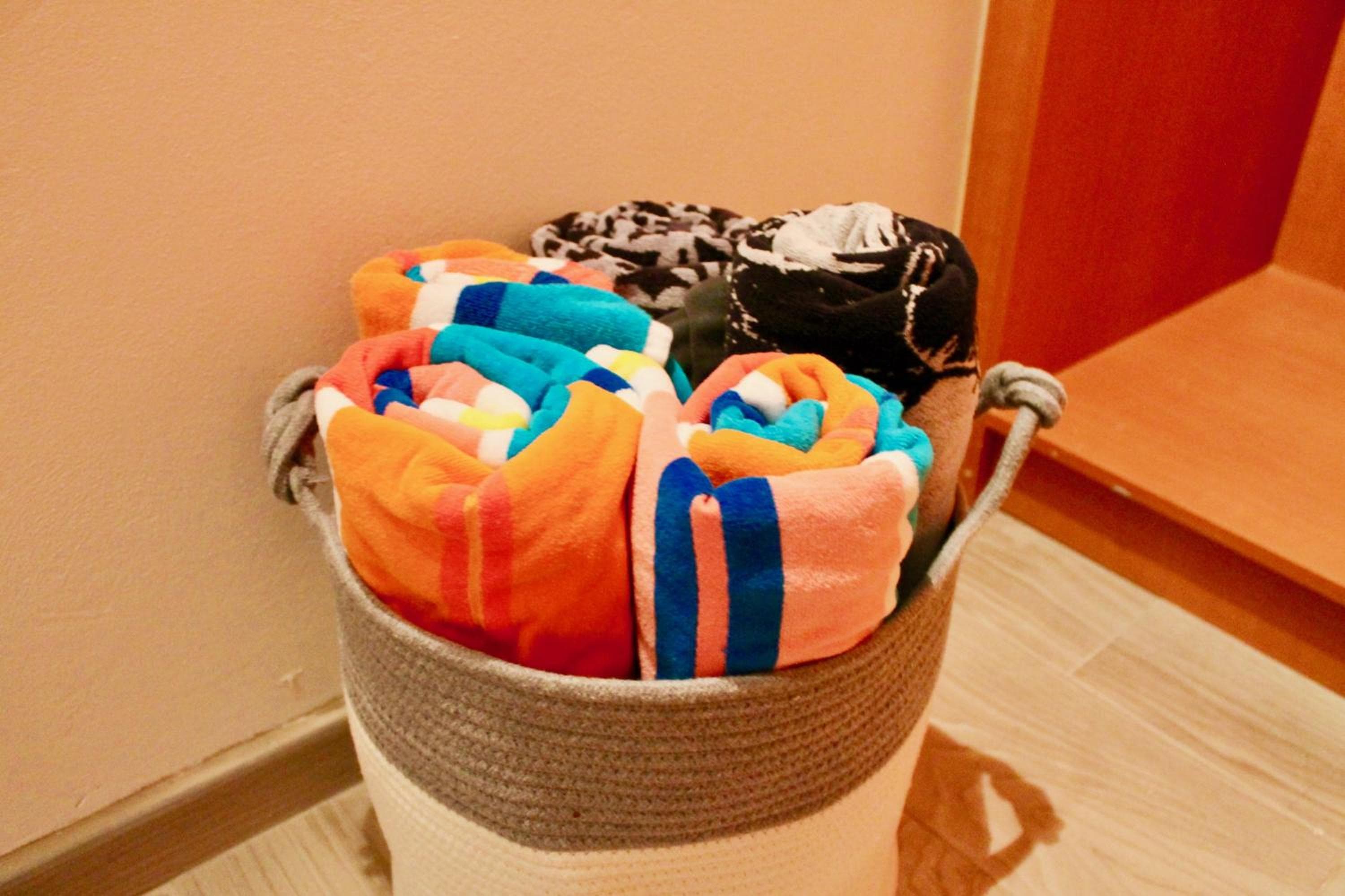 Eagle Beach luxury house, walking distance to the beach