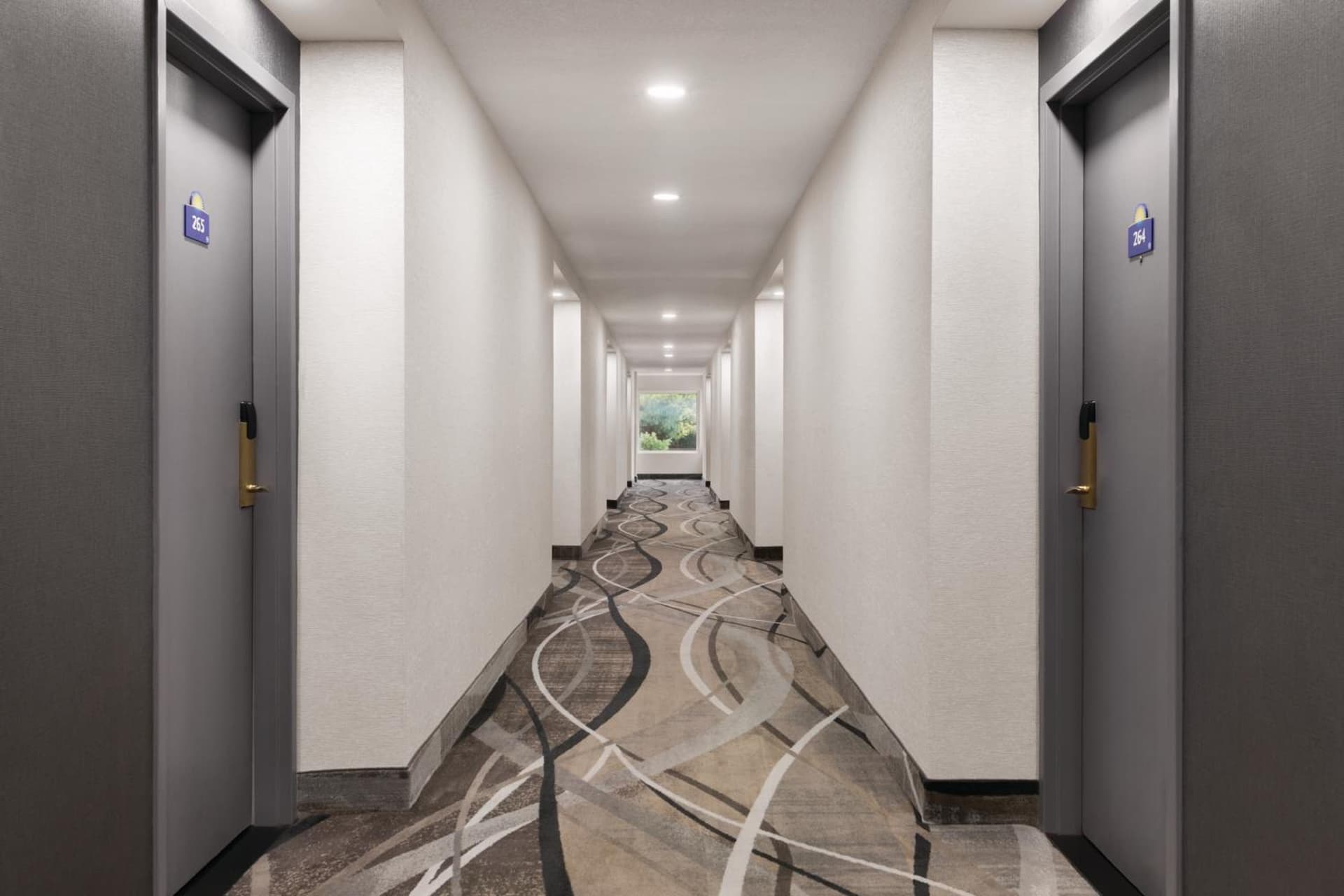 Days Inn by Wyndham Kingston