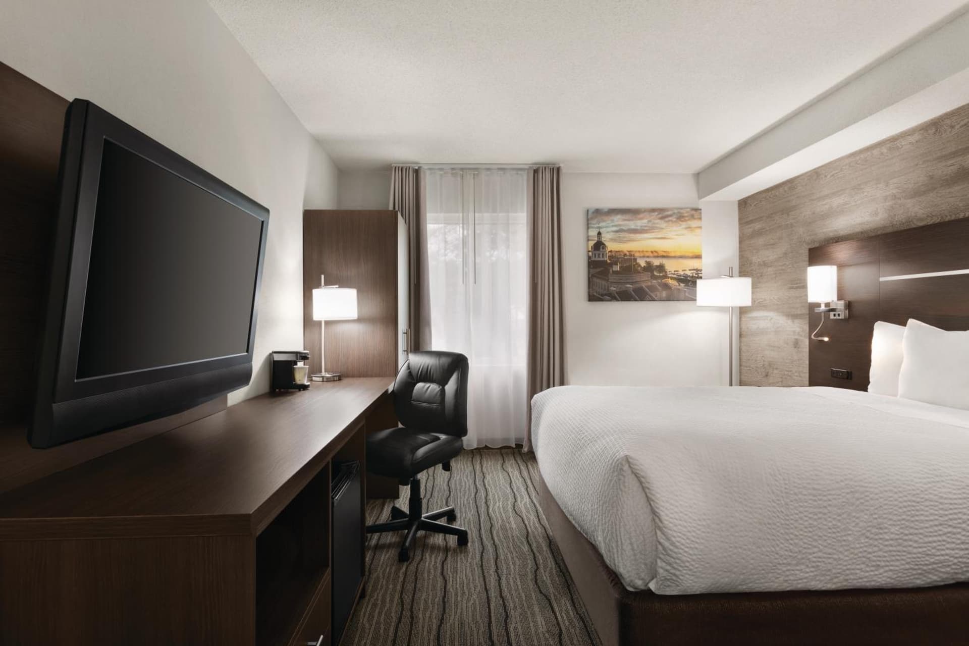 Days Inn by Wyndham Kingston