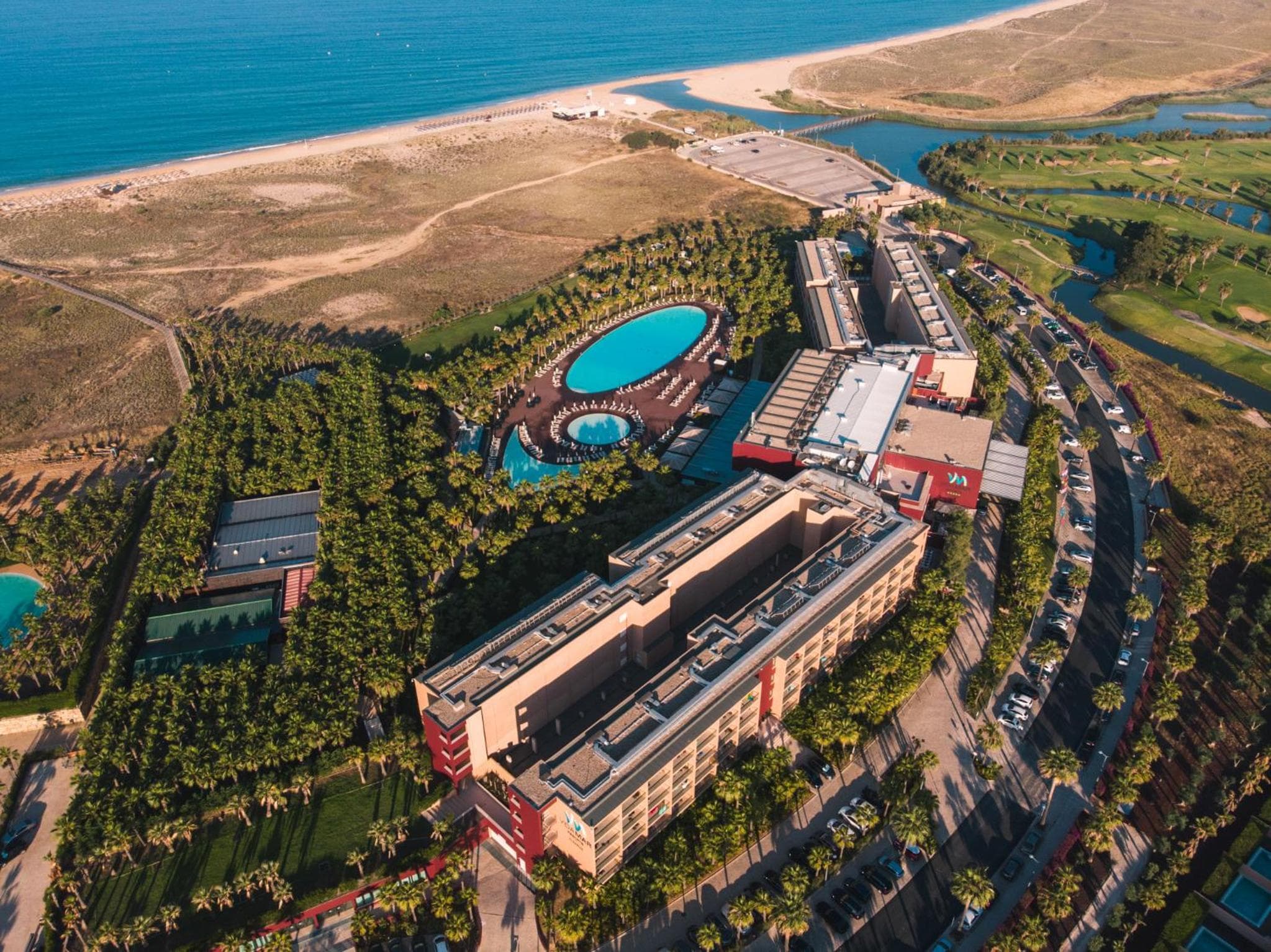 Wine & Books by the Sea, Algarve Resort