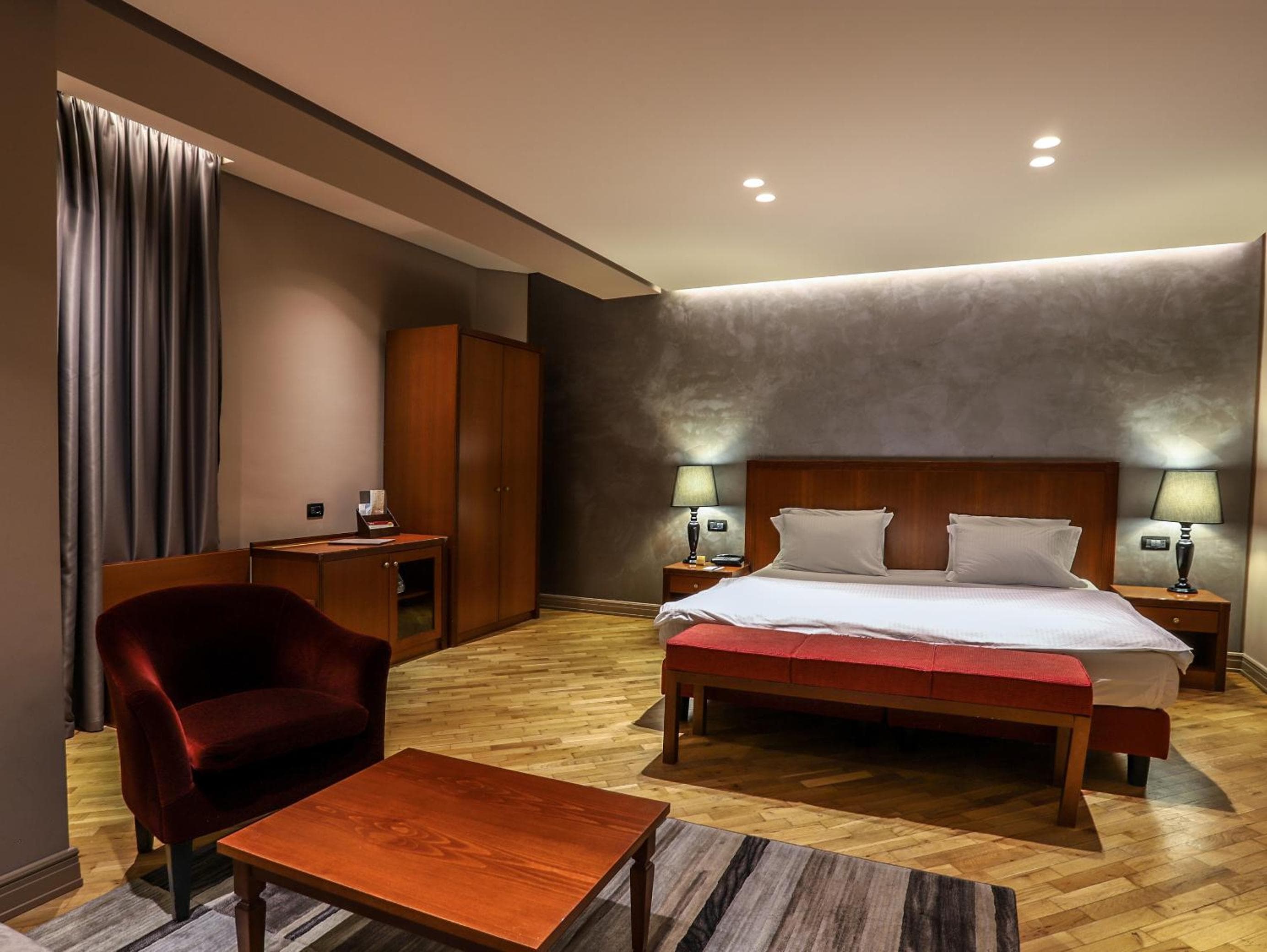 Mondial Hotel