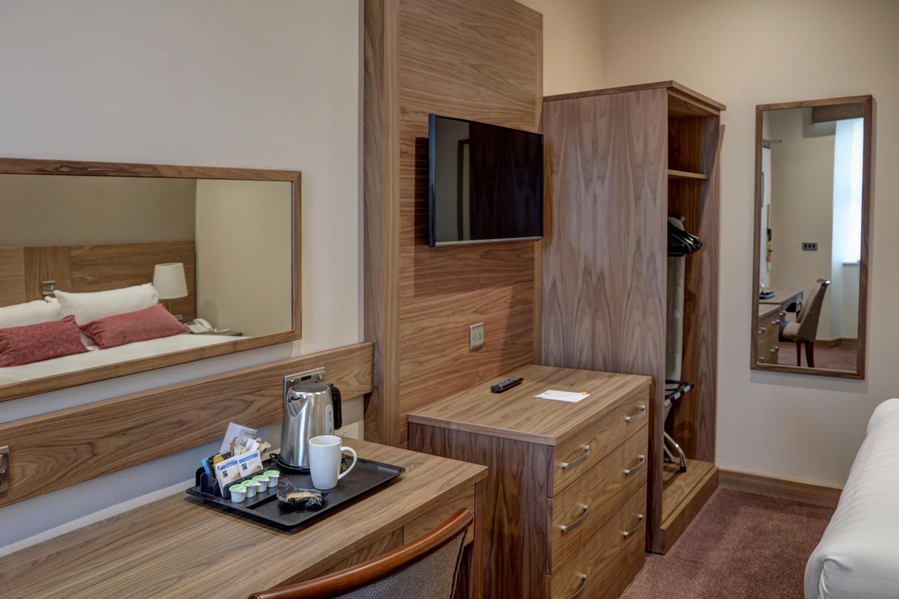 Best Western Kings Manor