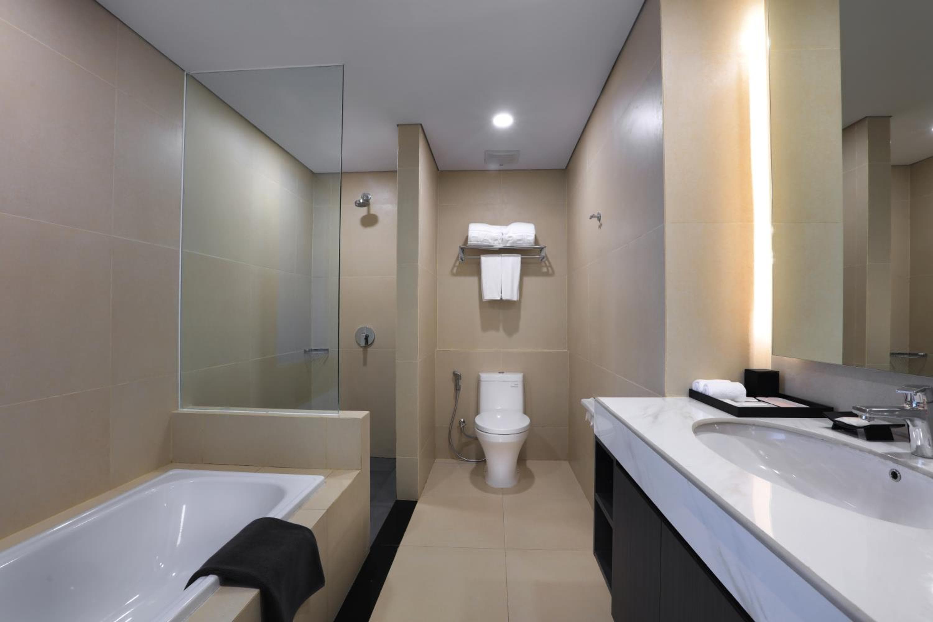 Harper Palembang by ASTON