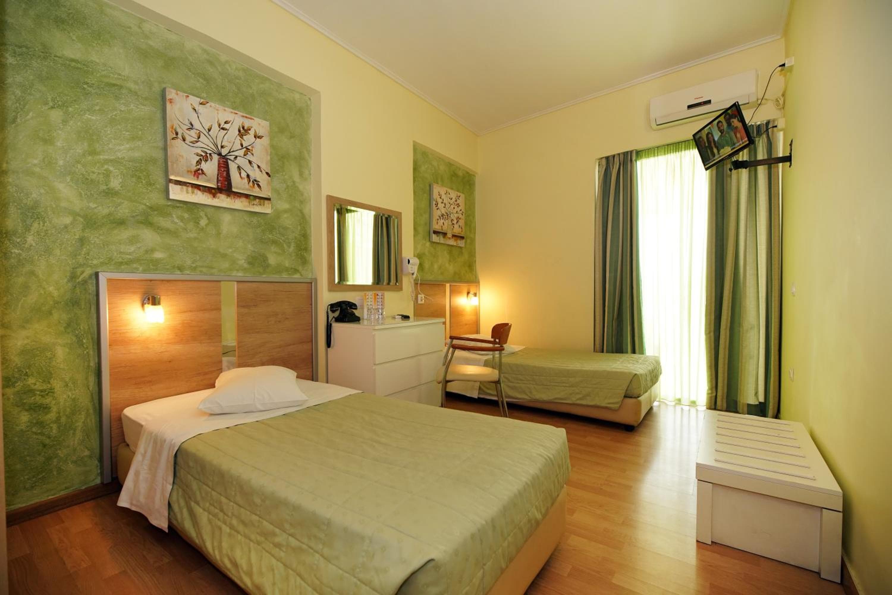 Socrates Hotel