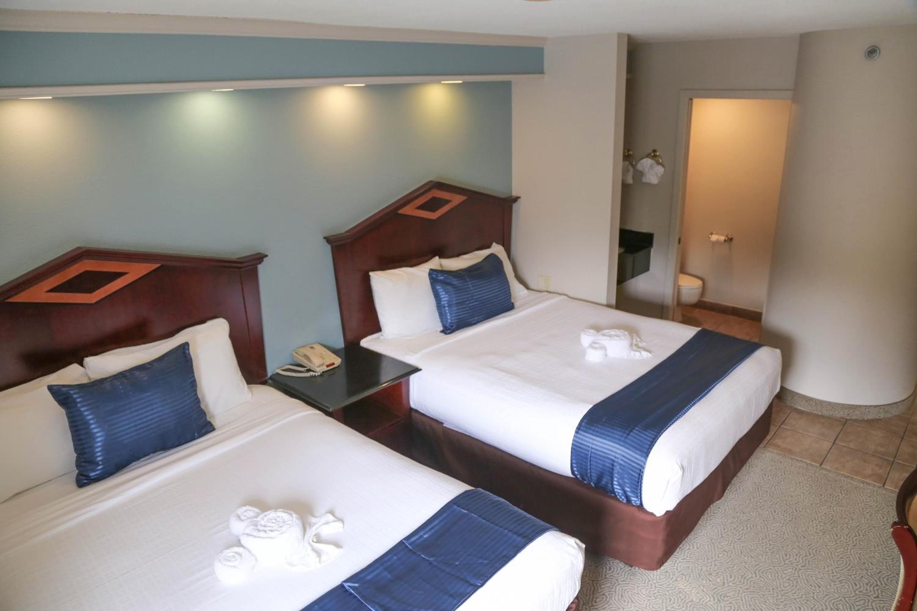 Destiny Palms Hotel Maingate West
