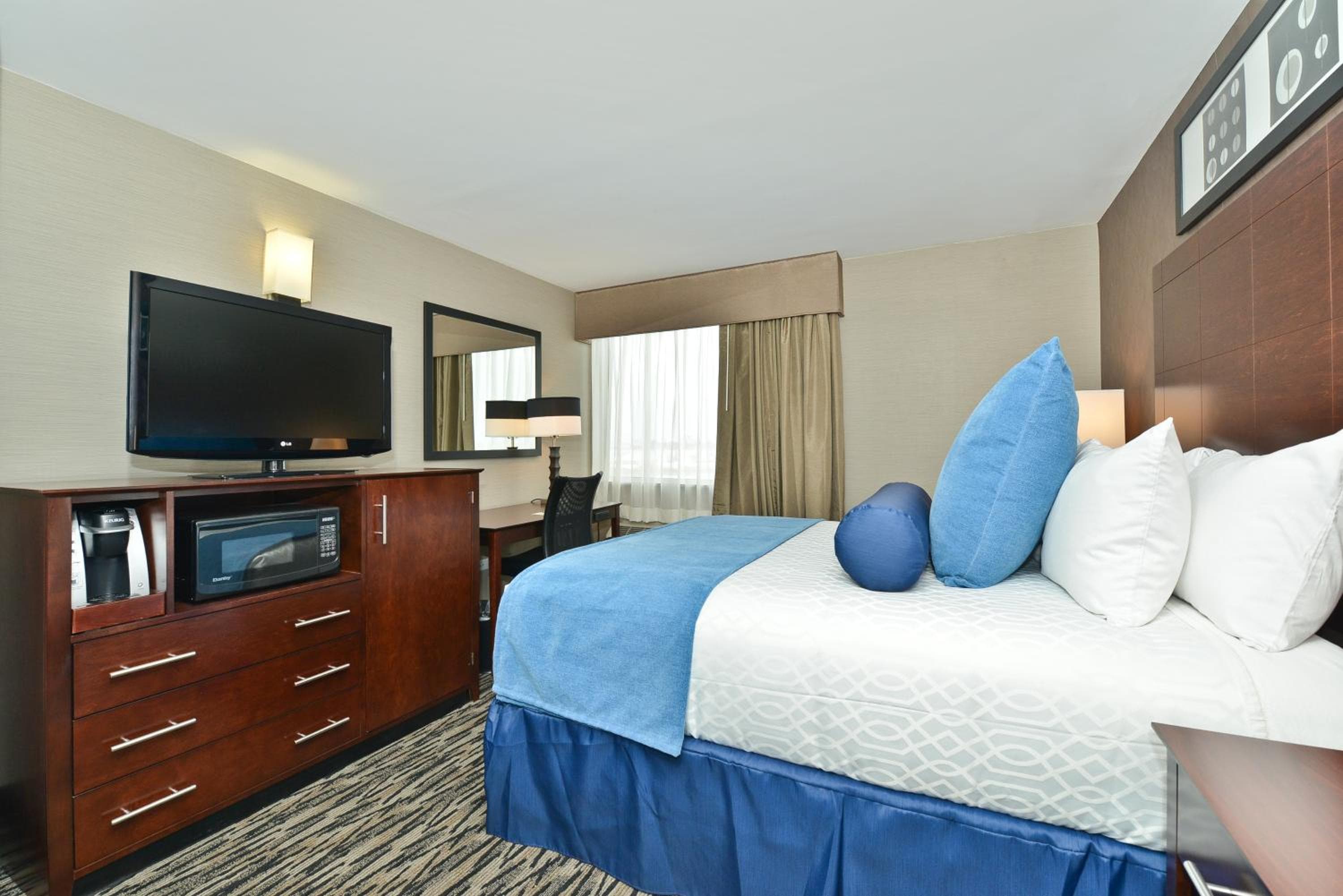 Wyndham Garden Elk Grove Village - O'Hare