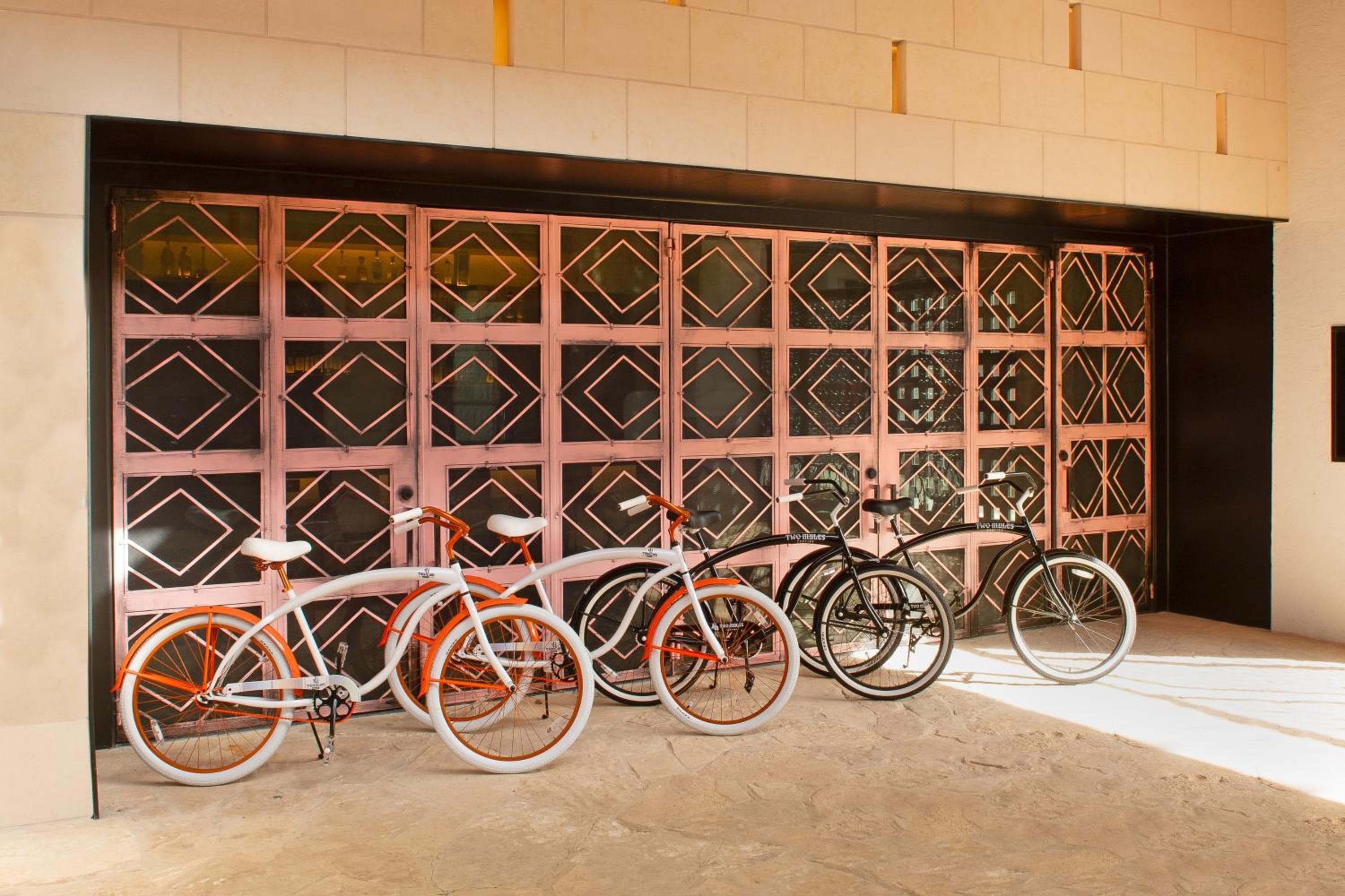 activities & amenities