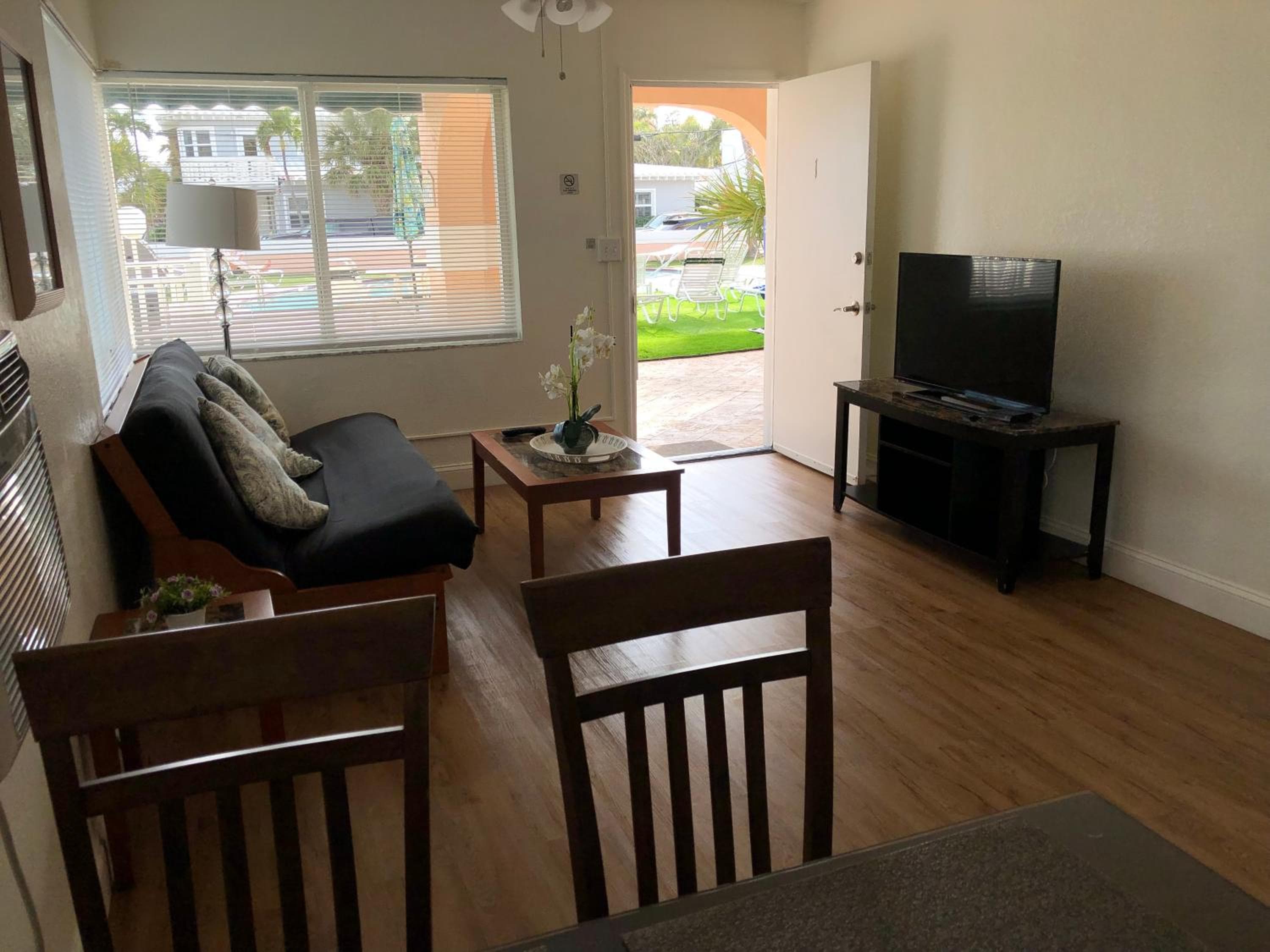 Coral Key Inn