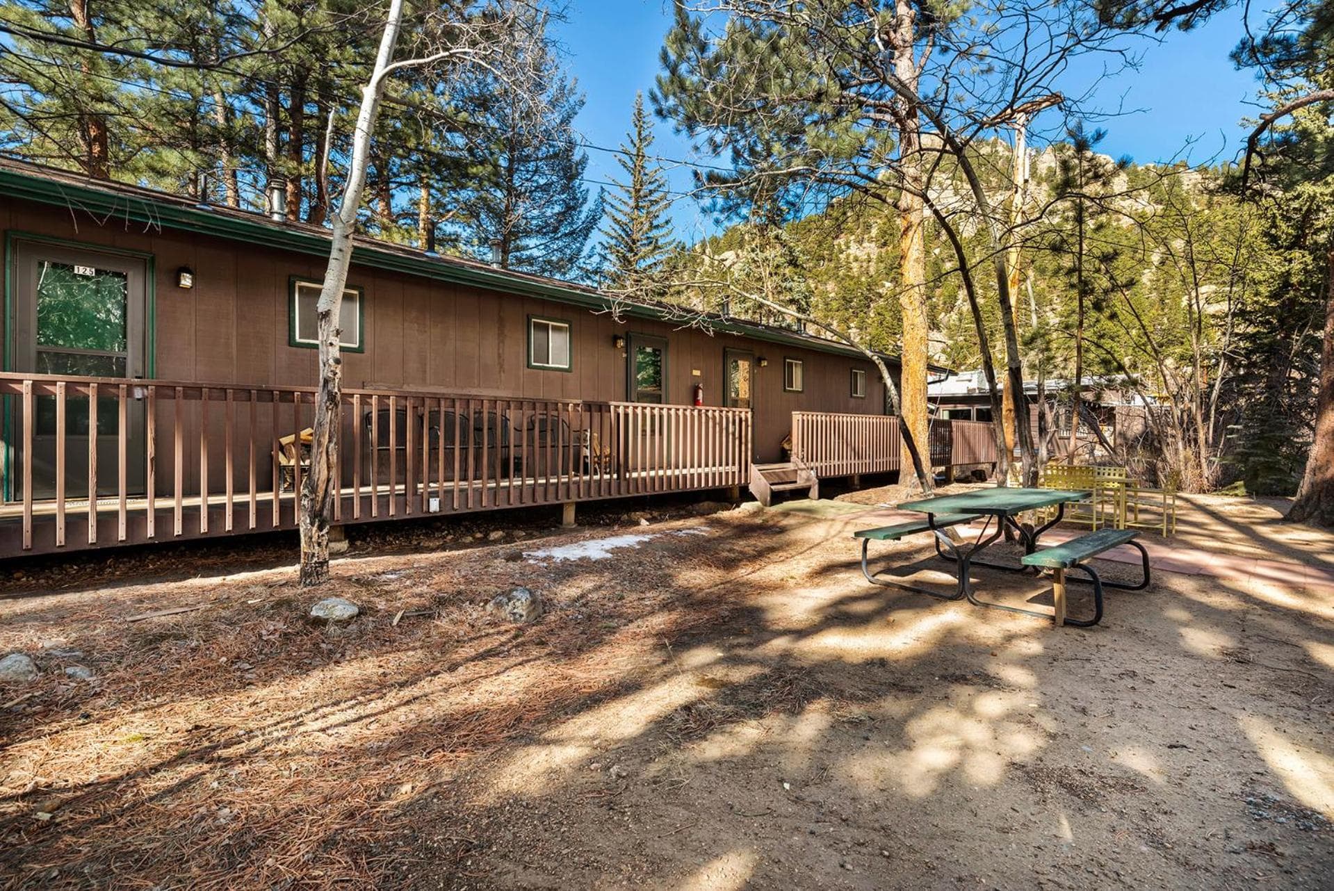 Nicky's Resort