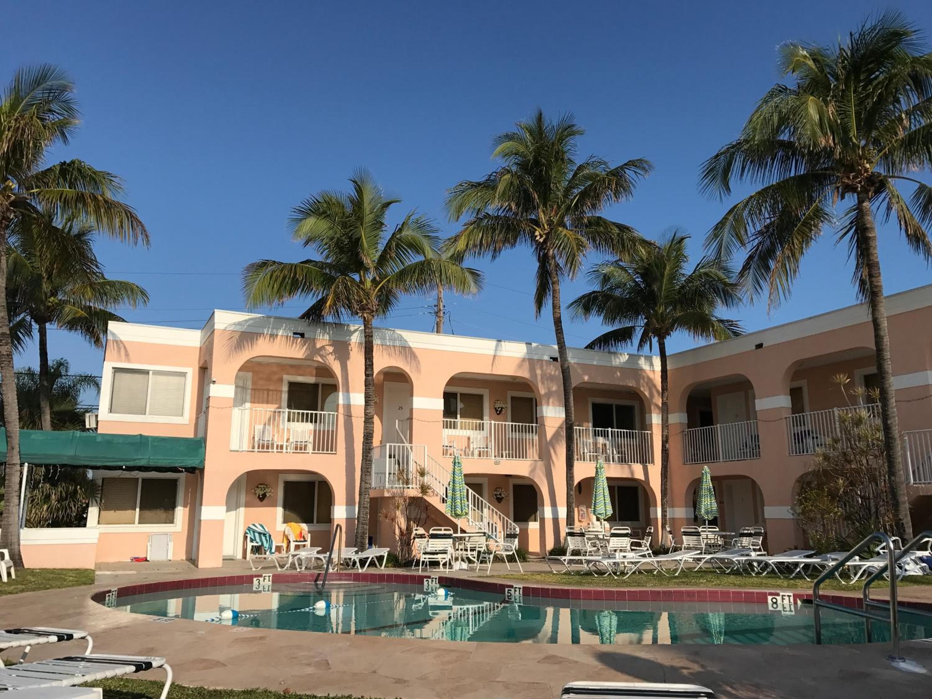Coral Key Inn