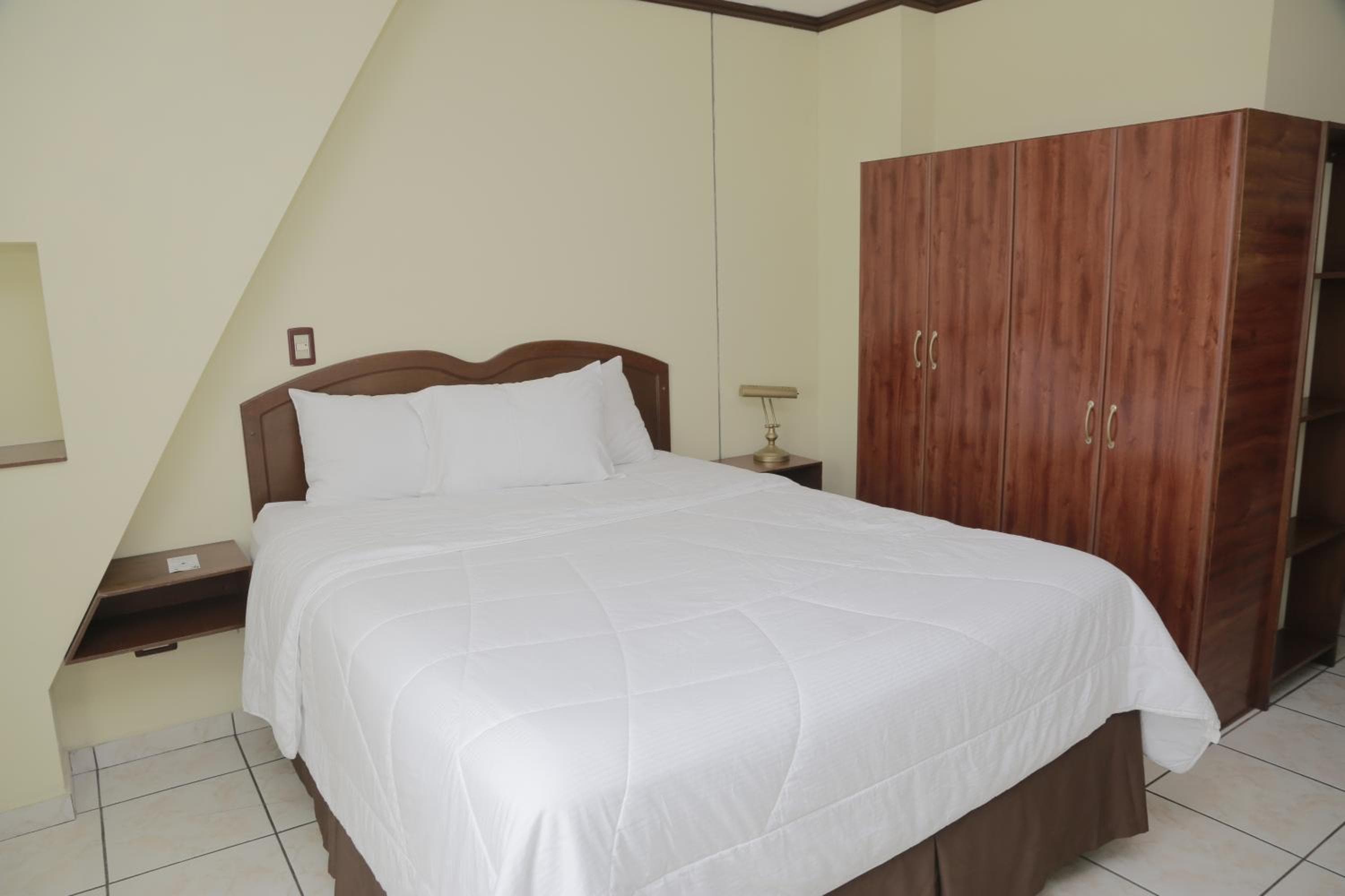 Hotel Gardenia Inn