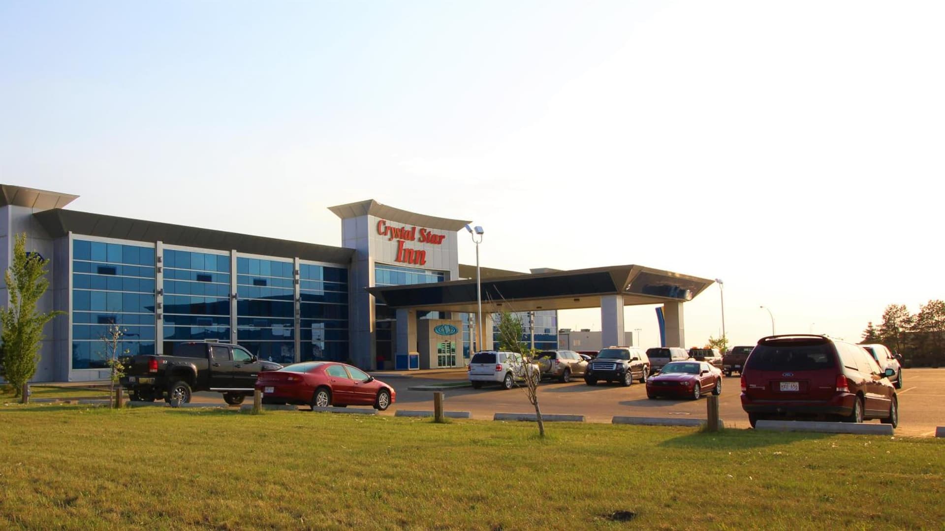 Crystal Star Inn Edmonton Airport with free shuttle to and from Airport