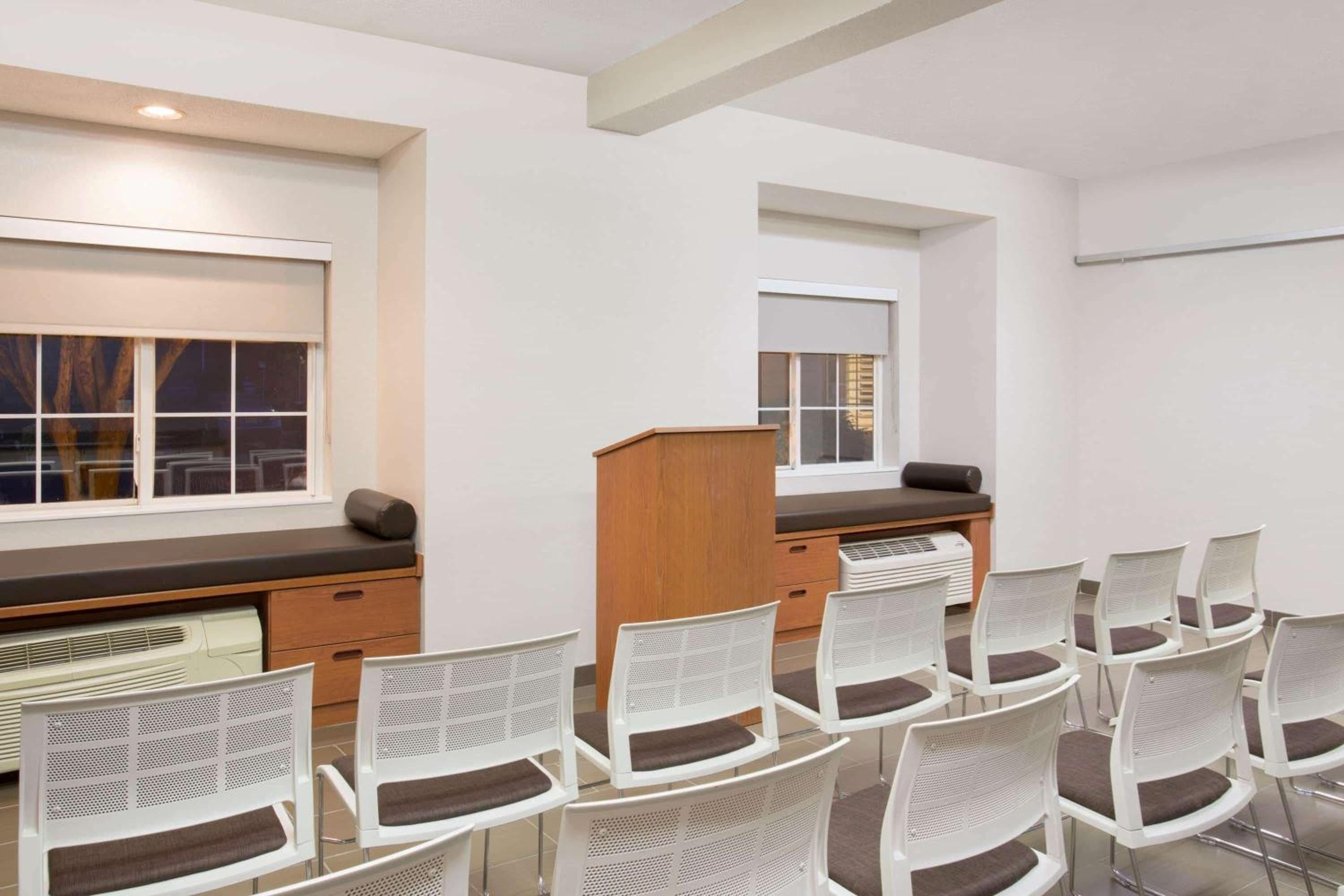 Microtel Inn & Suites Leesburg