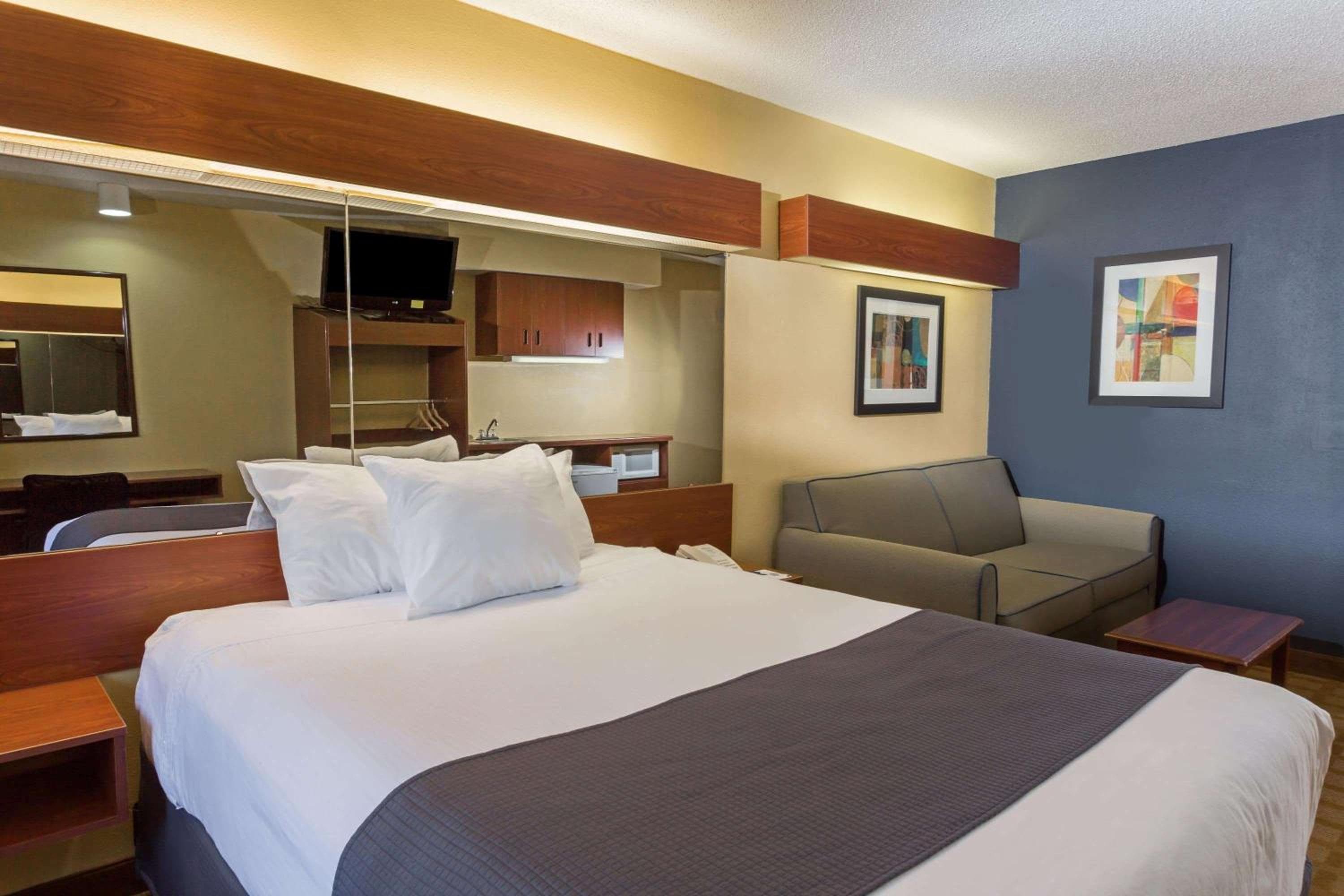 Microtel Inn & Suites by Wyndham Hillsborough
