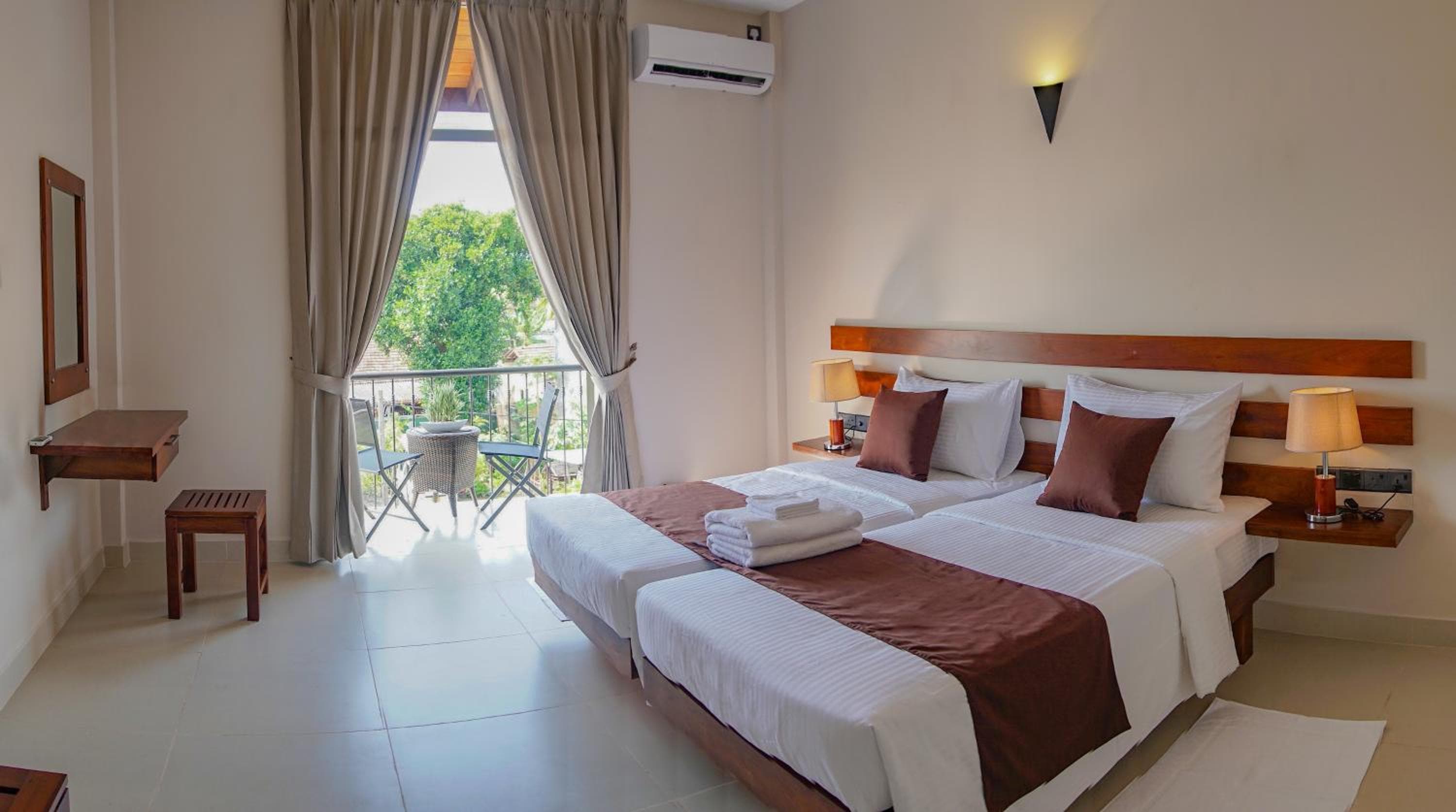 Hive 68 Hotel and Resorts - Negombo