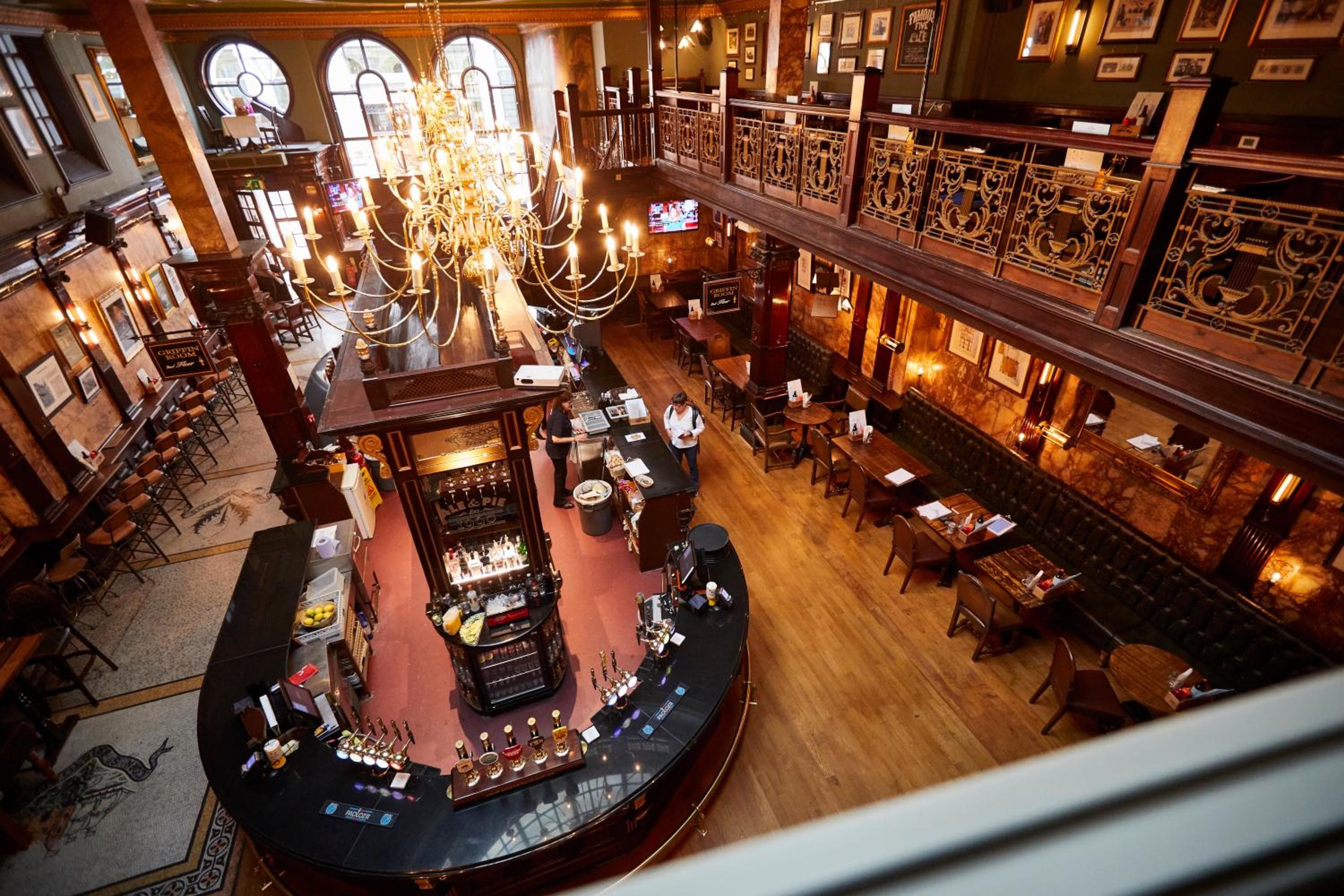 banquet hall