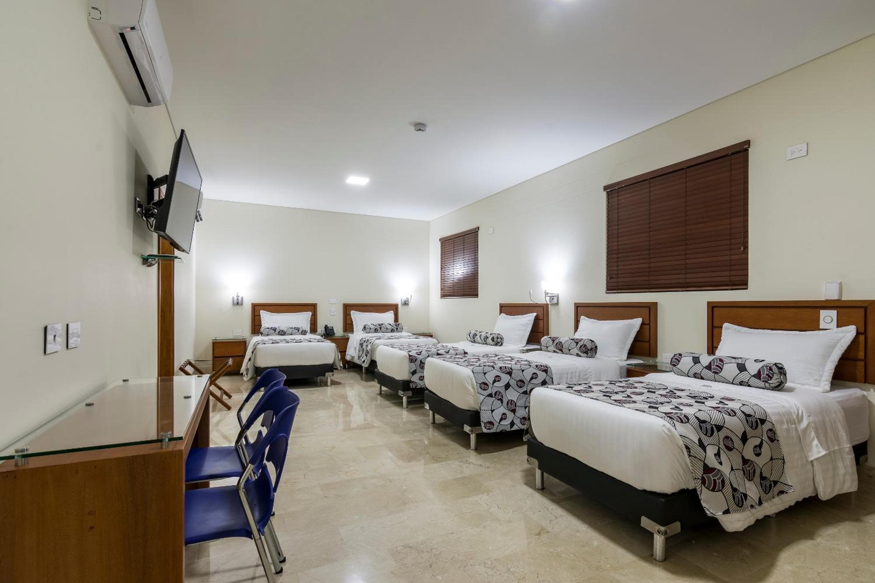 Hotel Dorado La 70