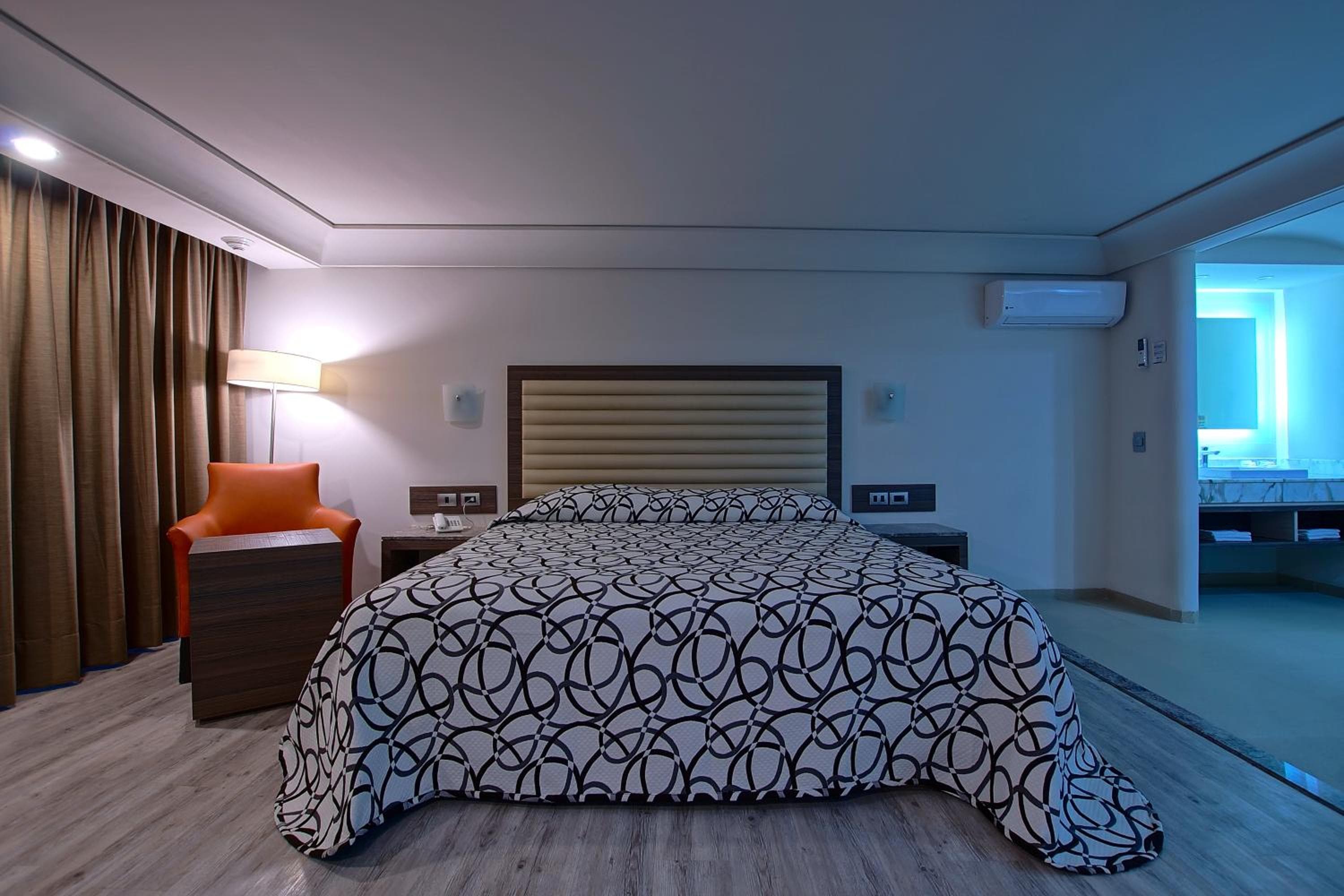 Econo Express Hotel by Nokte Inn