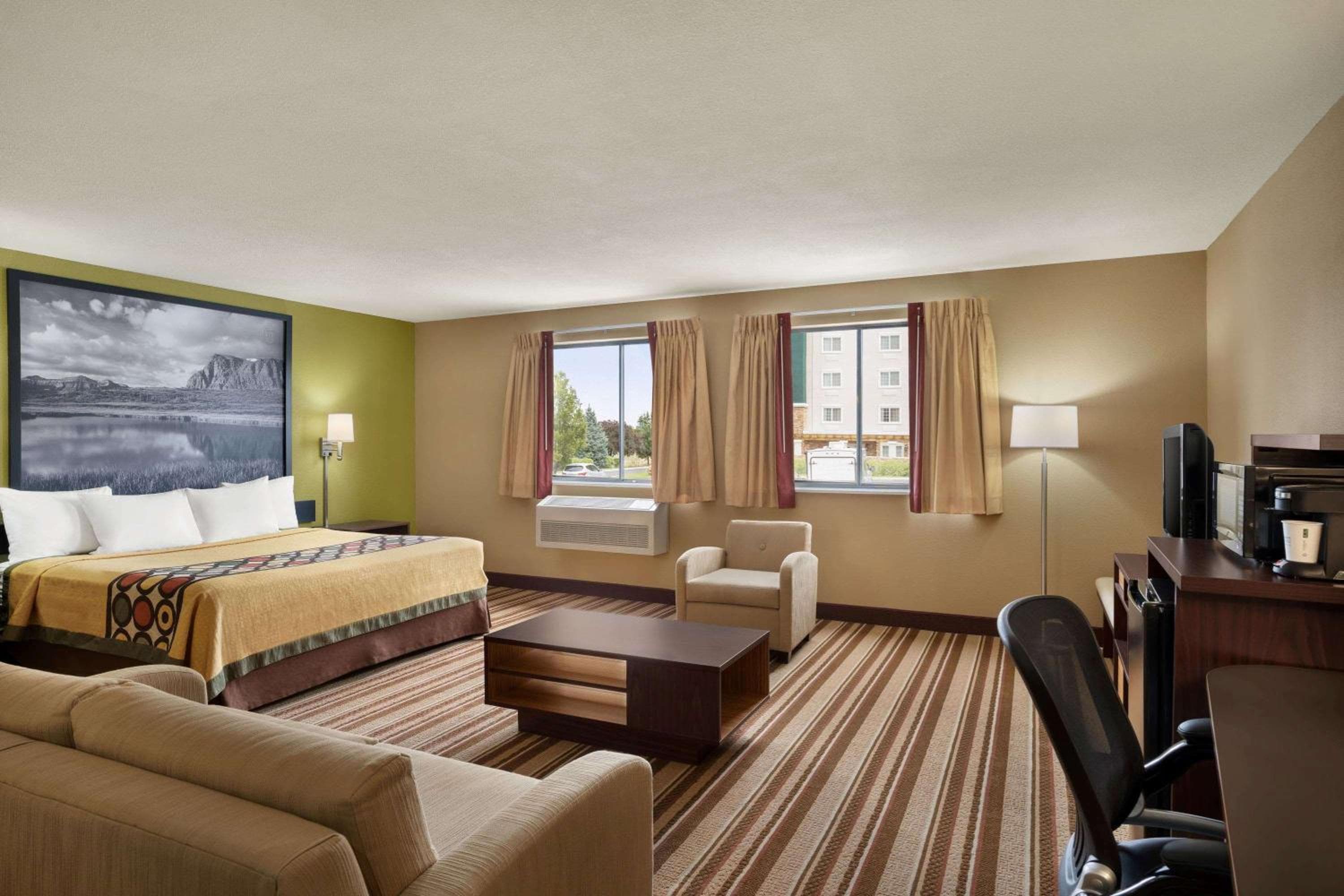 Super 8 by Wyndham S Jordan/Sandy/Slc Area