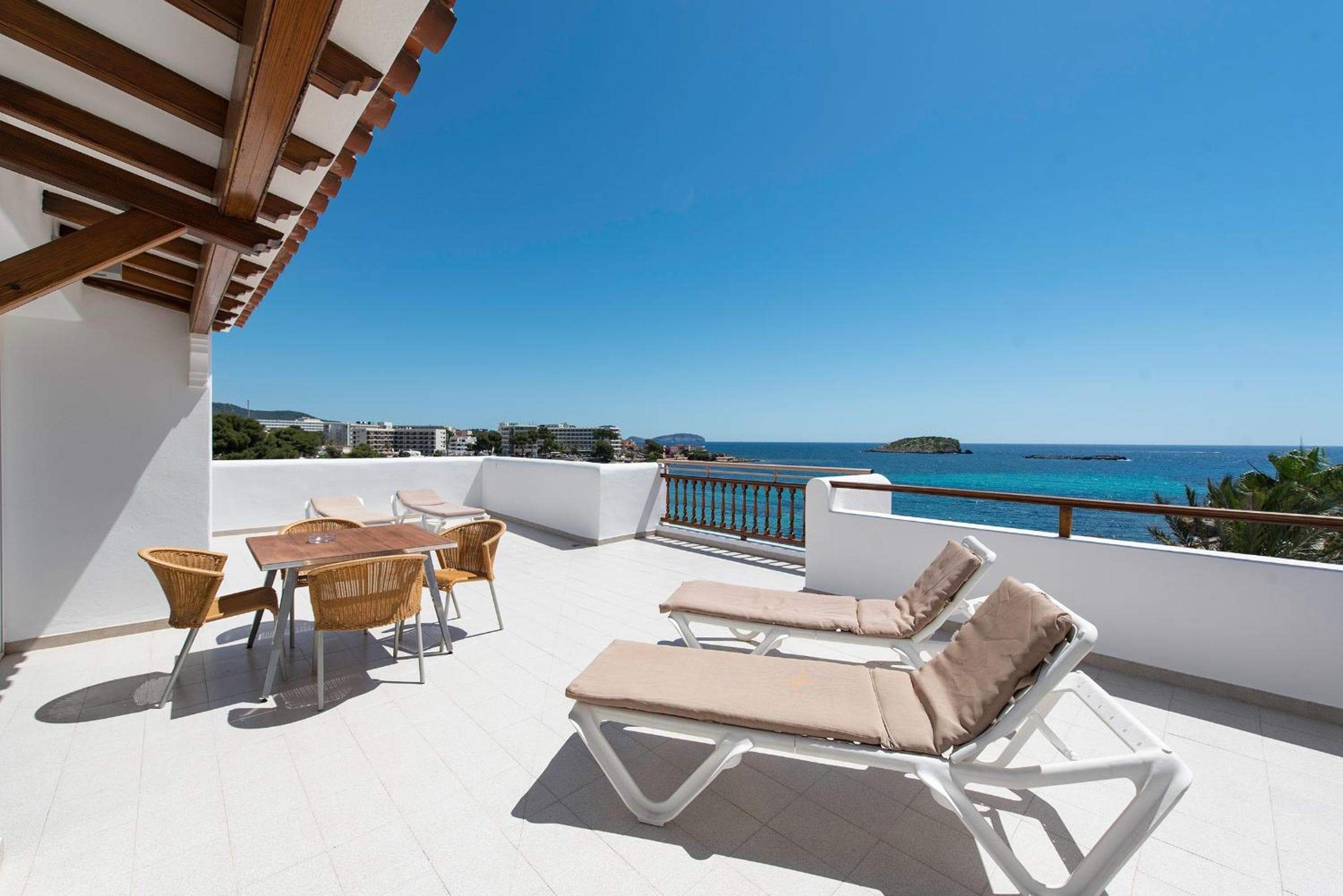 Apartamentos Es Canyer