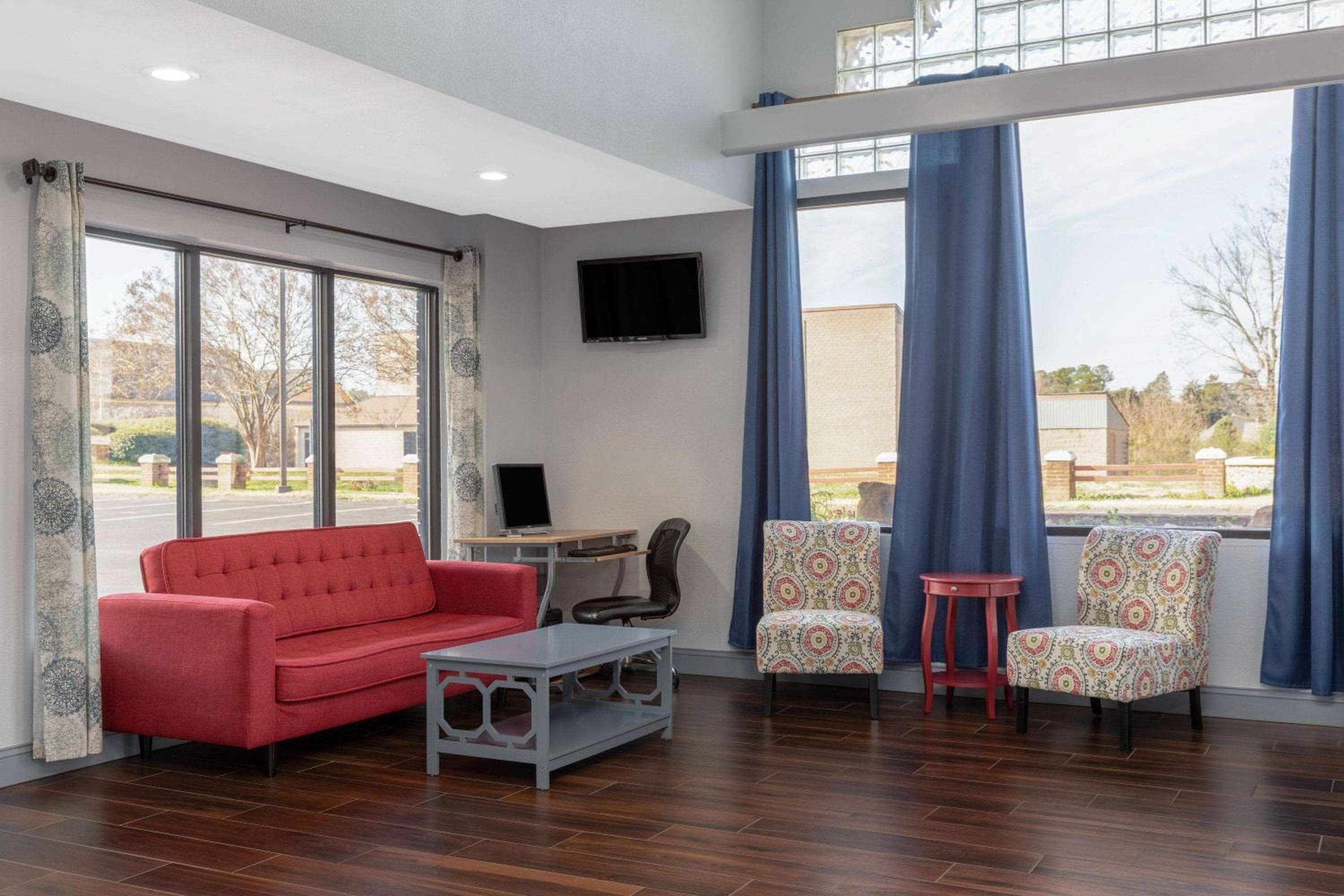Microtel Inn by Wyndham Lake Norman