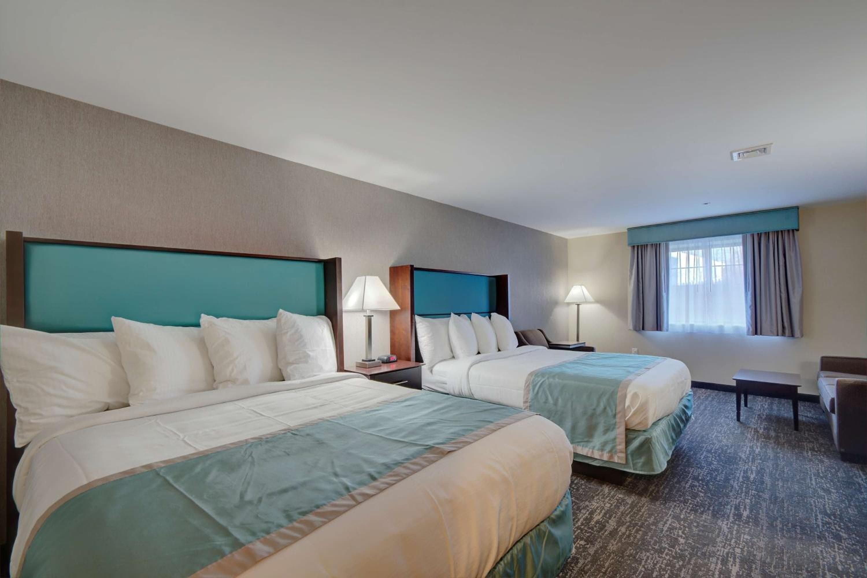 Best Western Hampshire Inn & Suites