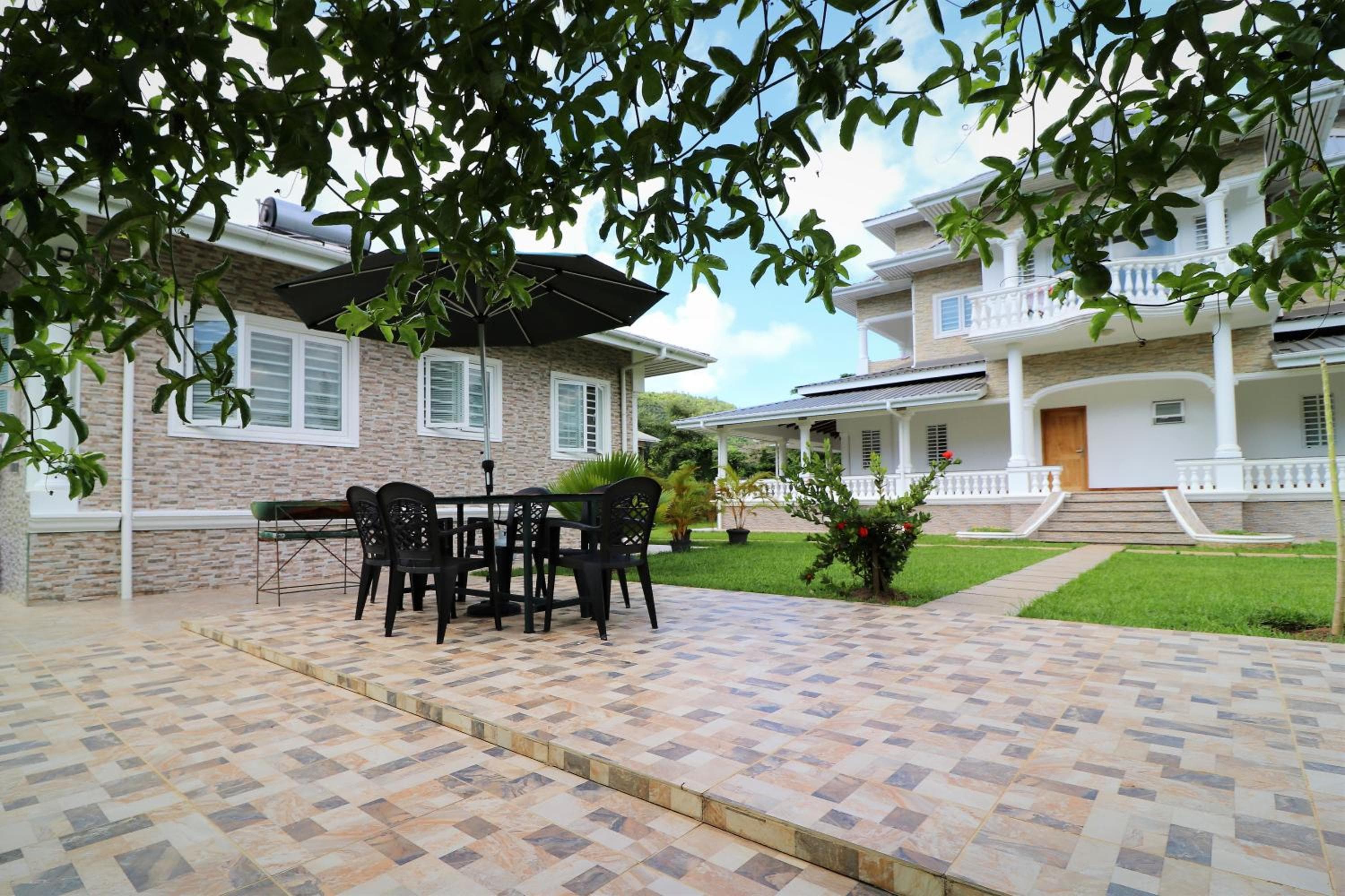 Grann Kaz Guest House