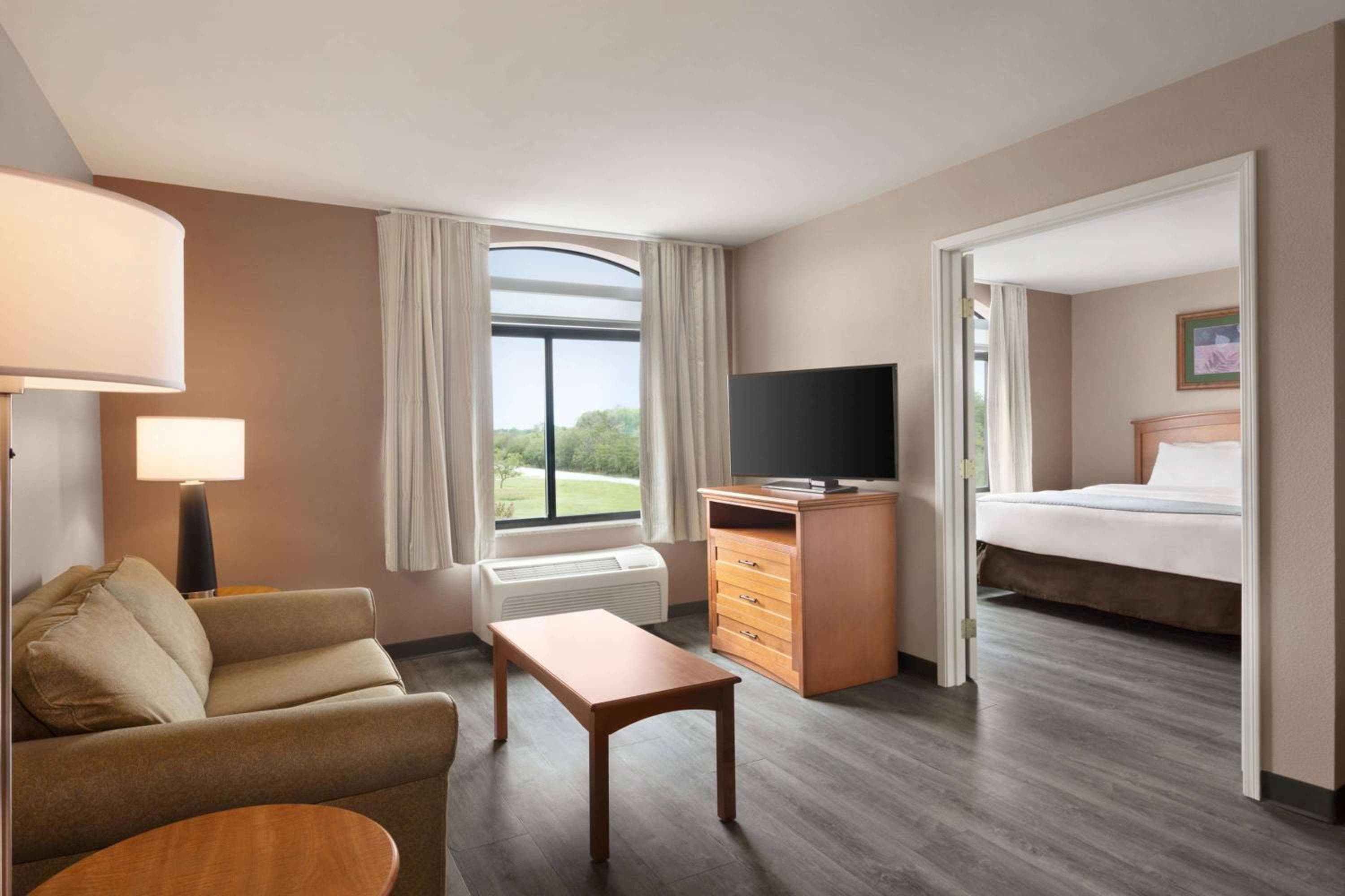 Wingate by Wyndham Bentonville