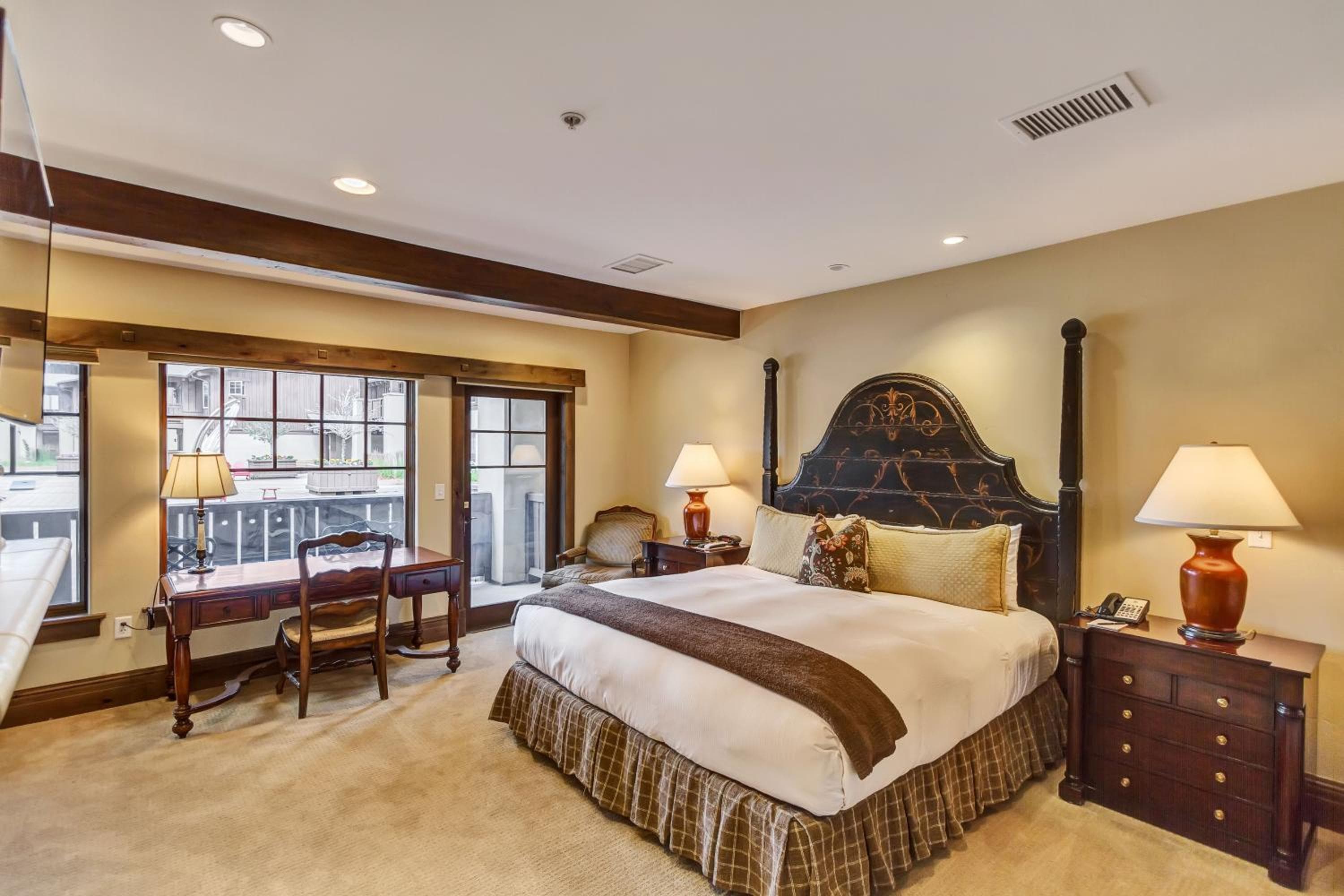 The Chateaux Deer Valley