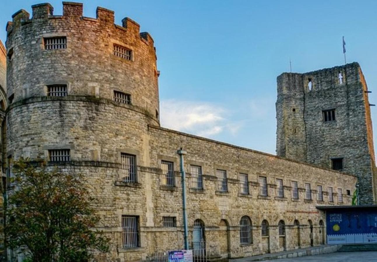 Oxford City Apartment in Jericho Spacious Modern Free Parking, Walk to Bus, Rail and University