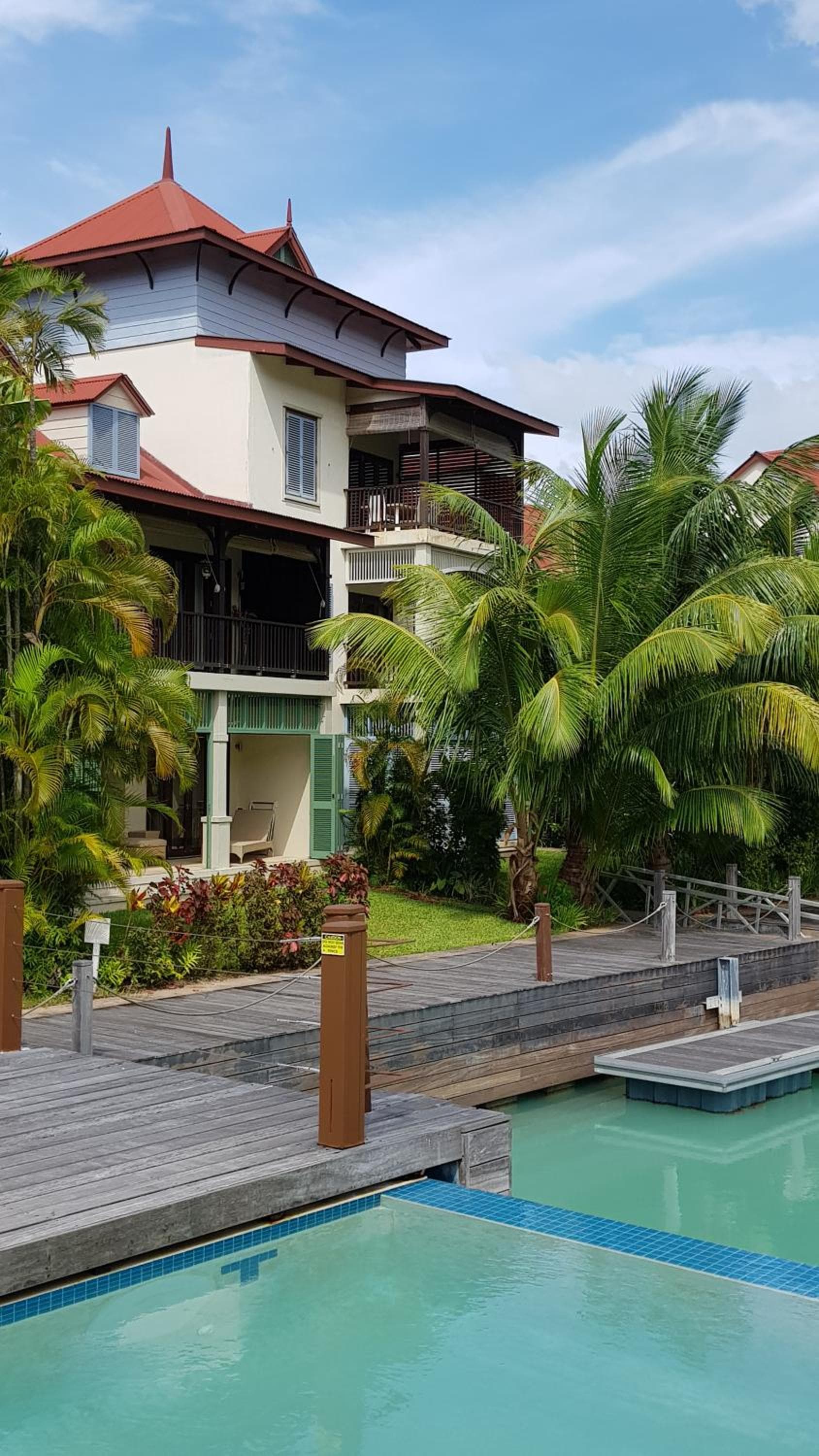Eden Island Luxury Apartment - White Sand