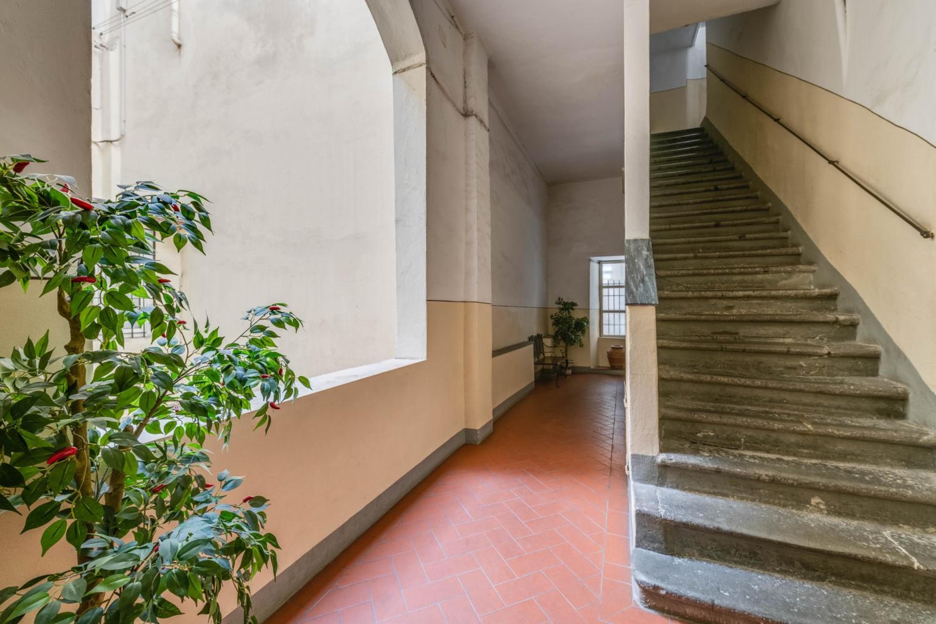 Dante States Apartments