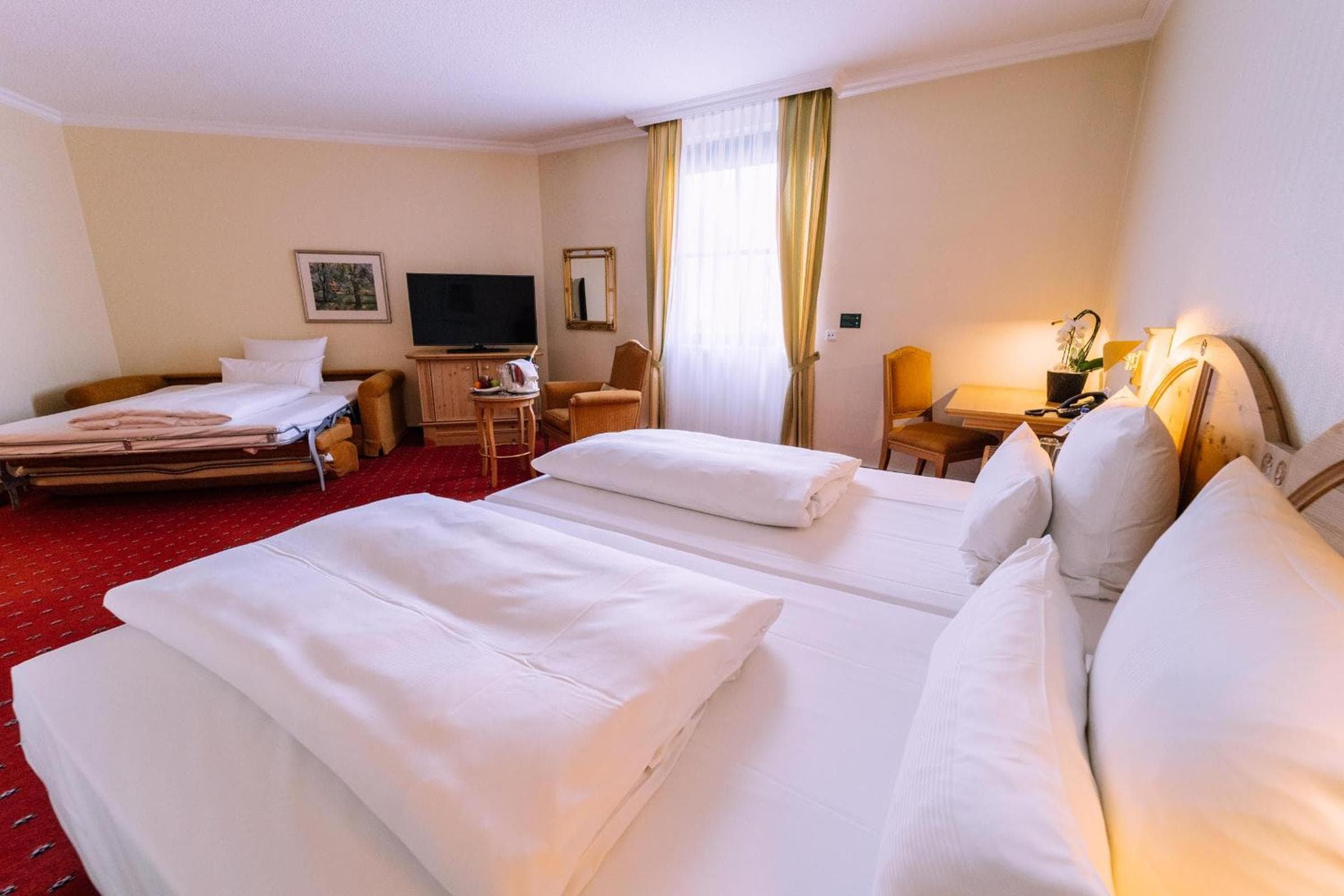 Atomis Hotel Munich Airport by Mercure