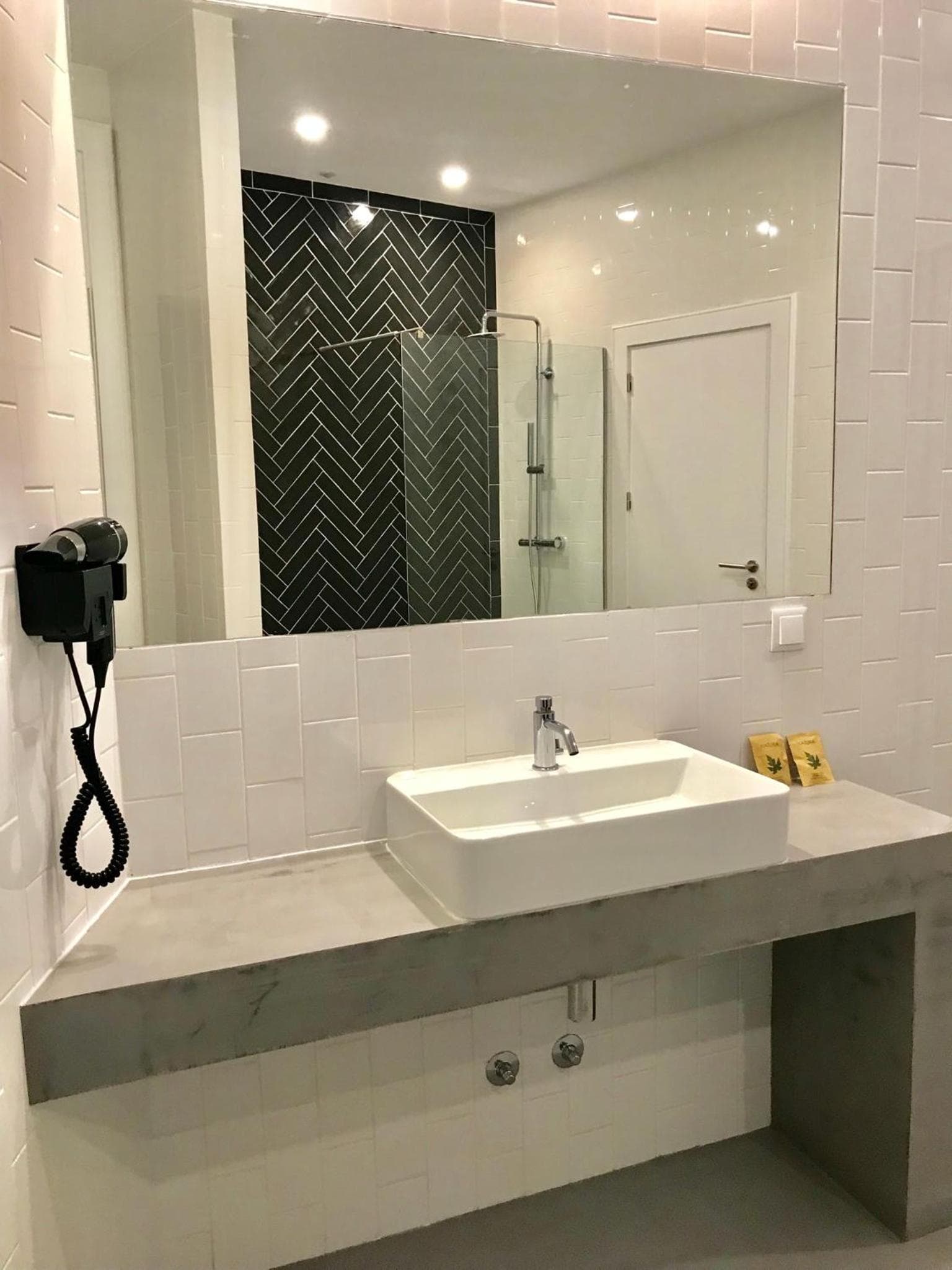 Alameda Exclusive House
