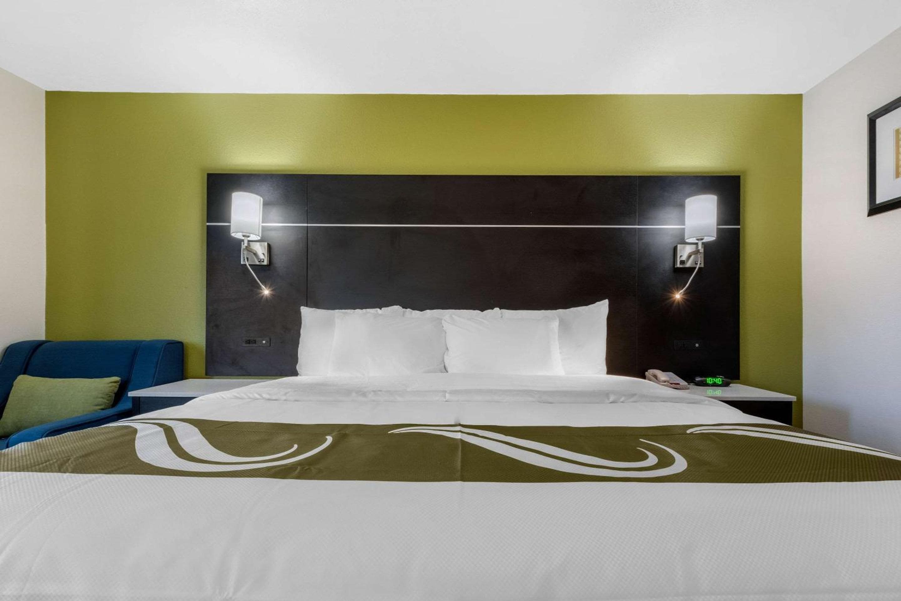 Quality Inn Coraopolis - Pittsburgh Airport