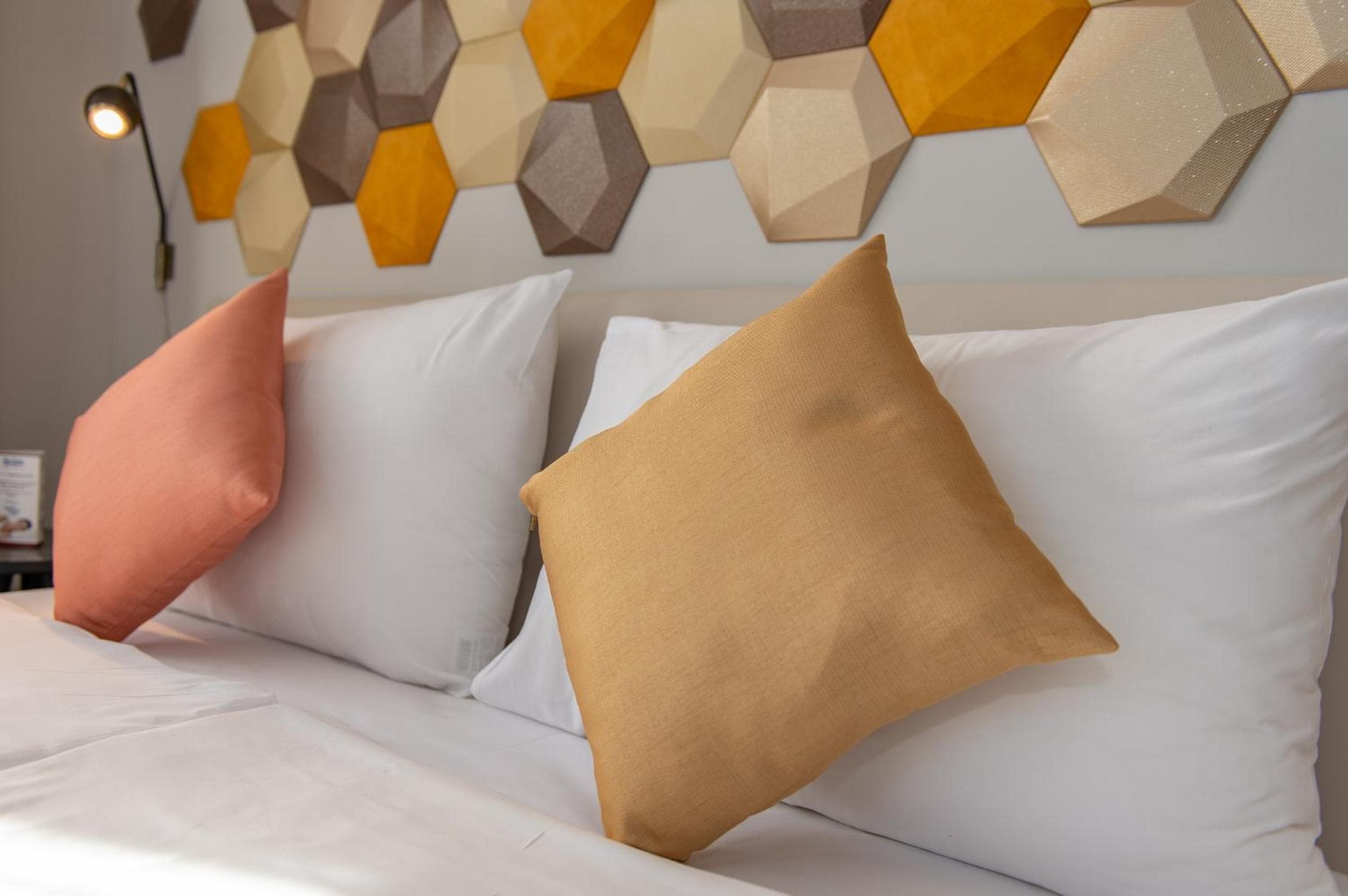 Three Corners Hotel Art