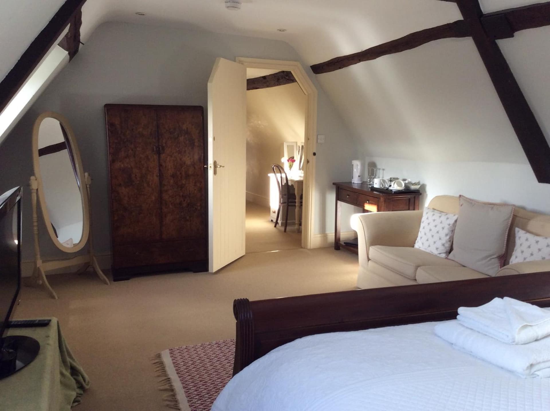 Castle Farm House B&B