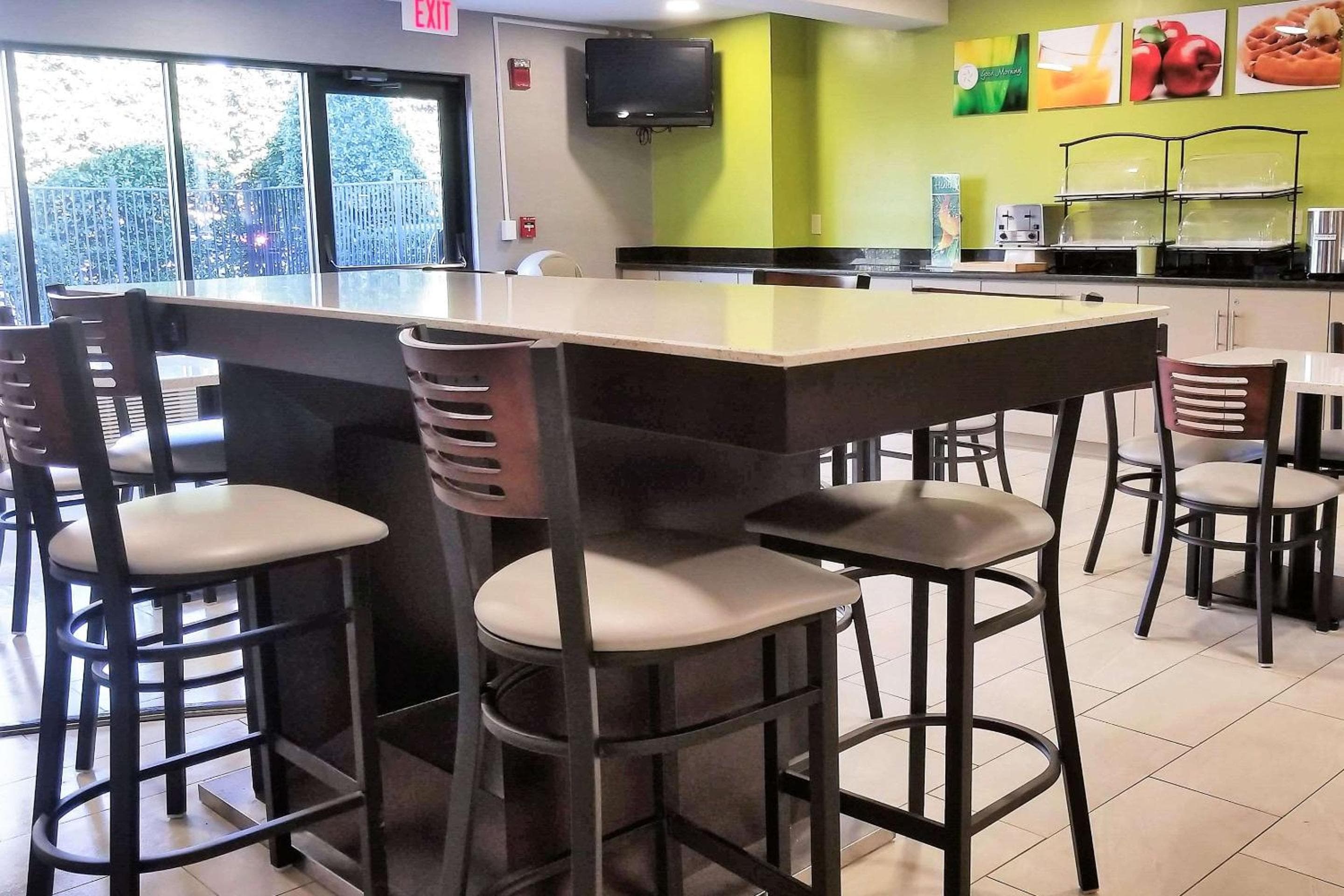 Quality Inn & Suites Raleigh North