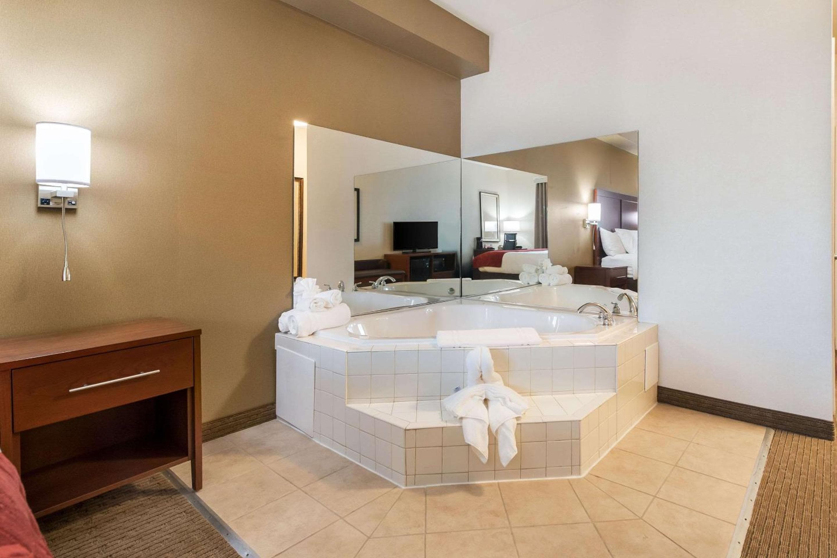 Comfort Suites Atlantic City North
