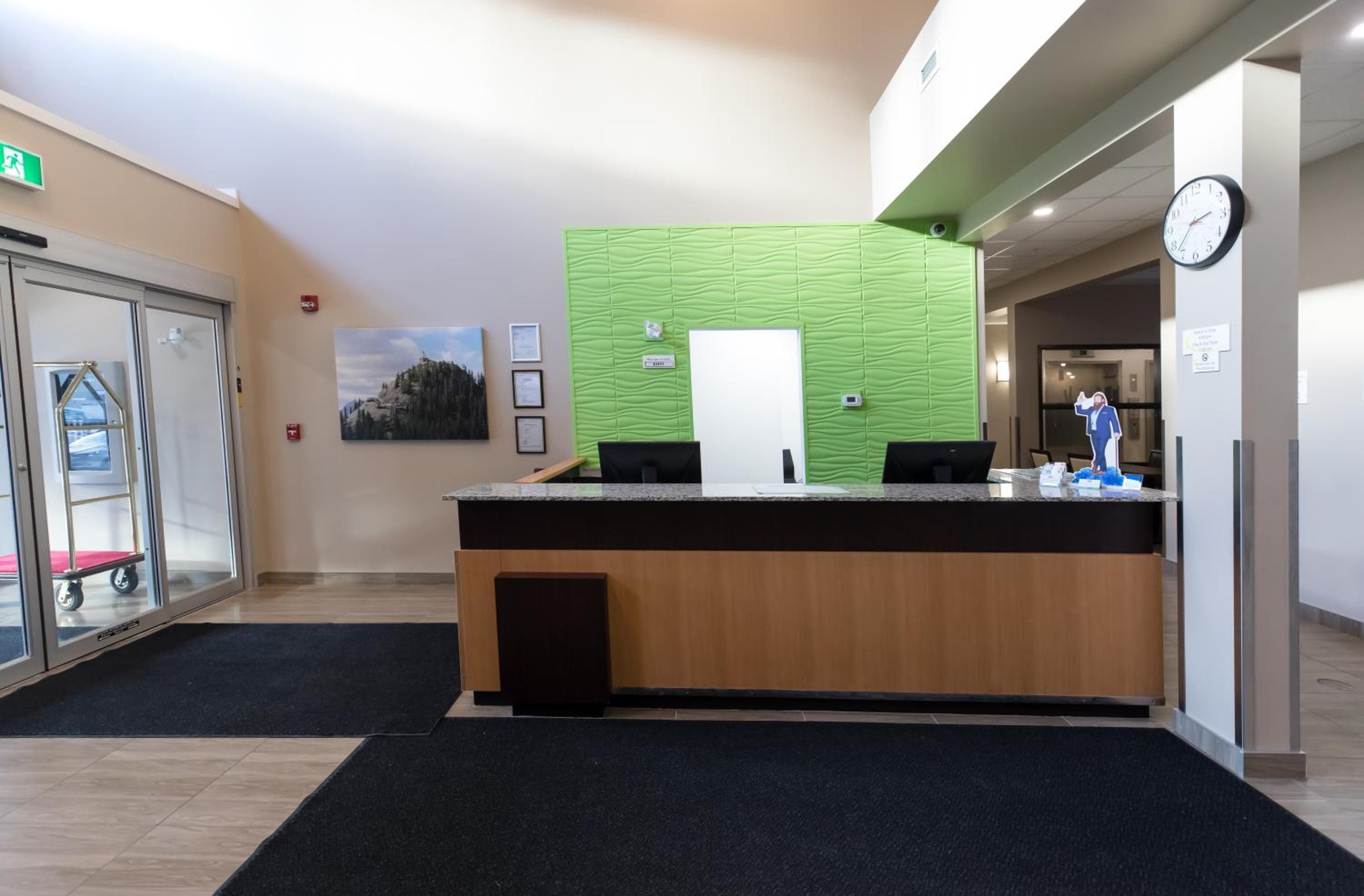 Super 8 by Wyndham Canmore