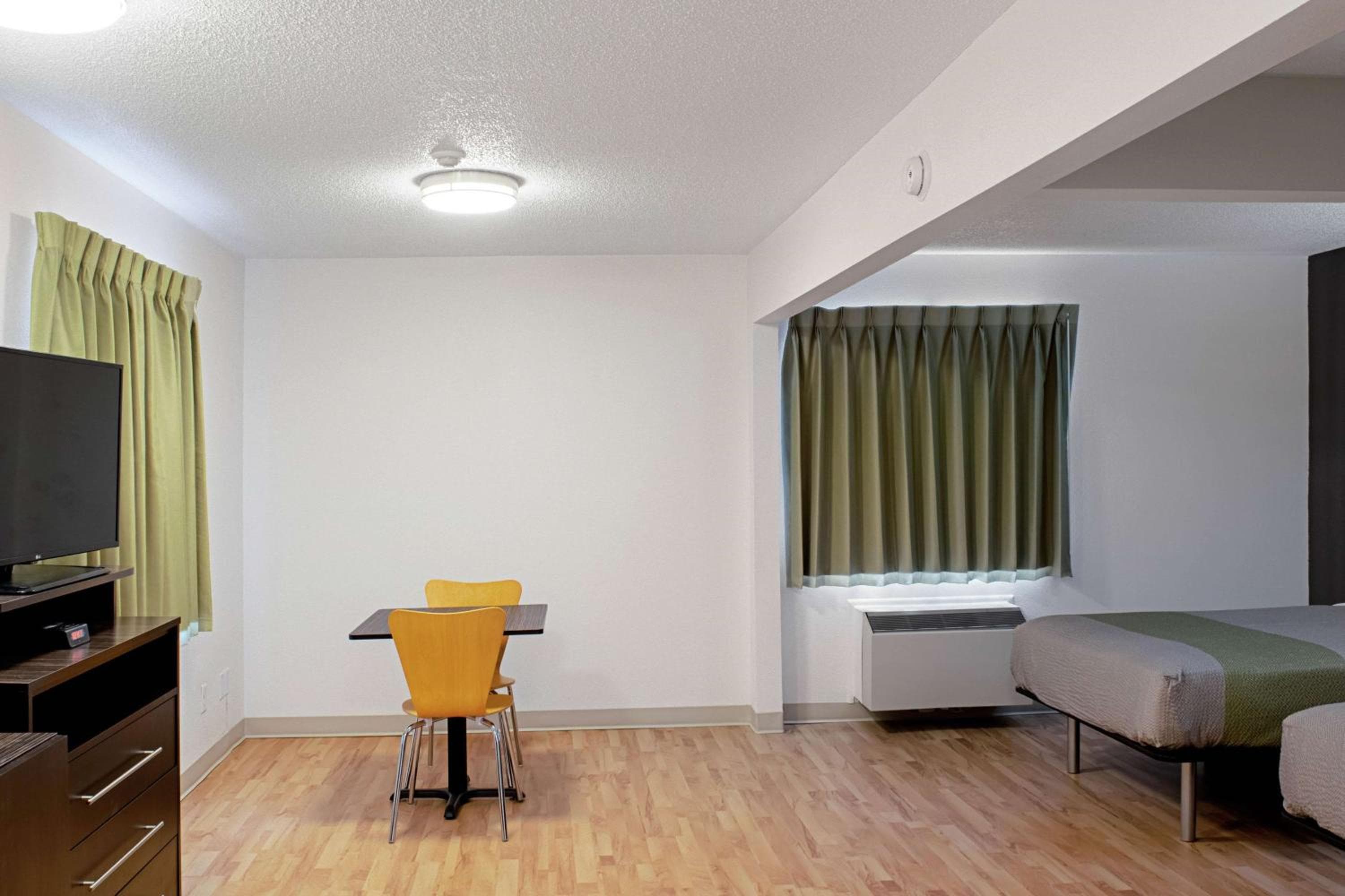 Studio Lodge - Cincinnati - Springdale