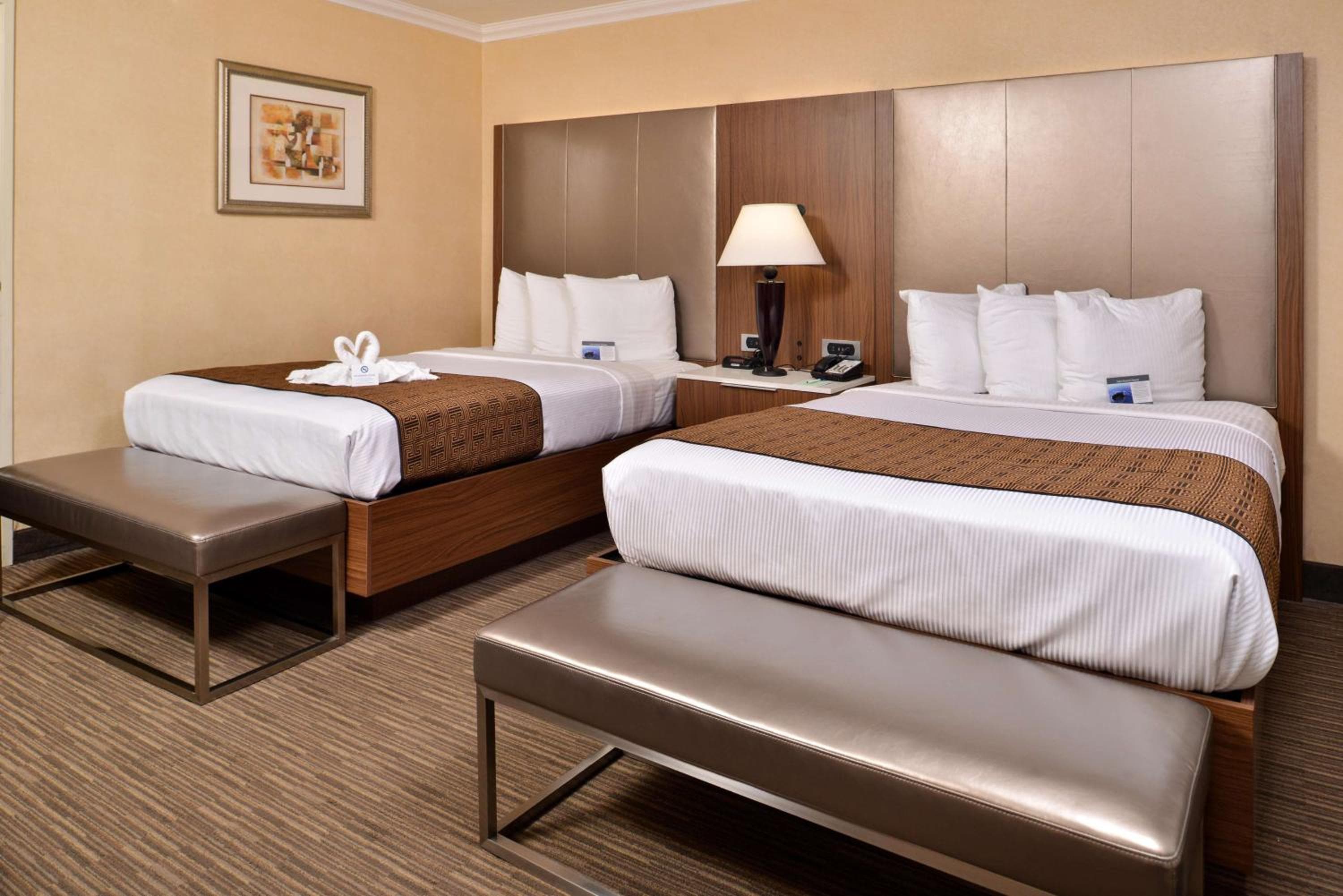 Best Western Hollywood Plaza Hotel - Walk of Fame Film City LA
