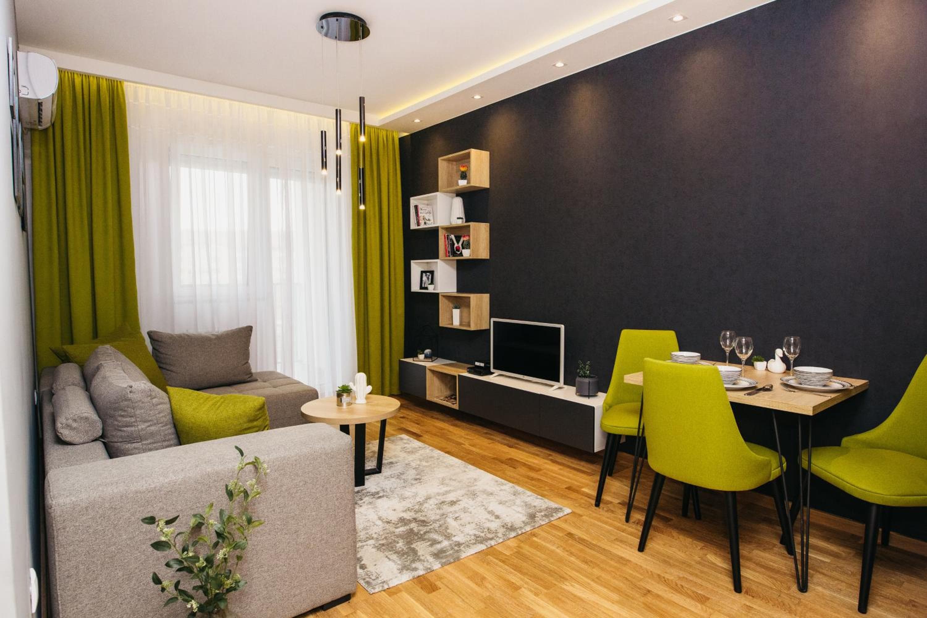 Arena BIG Luxury Apartments with free parking