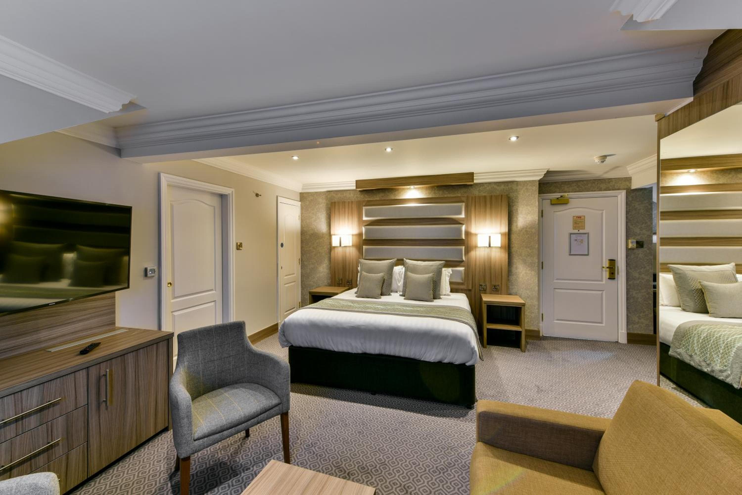 Holiday Inn - Manchester - Oldham by IHG