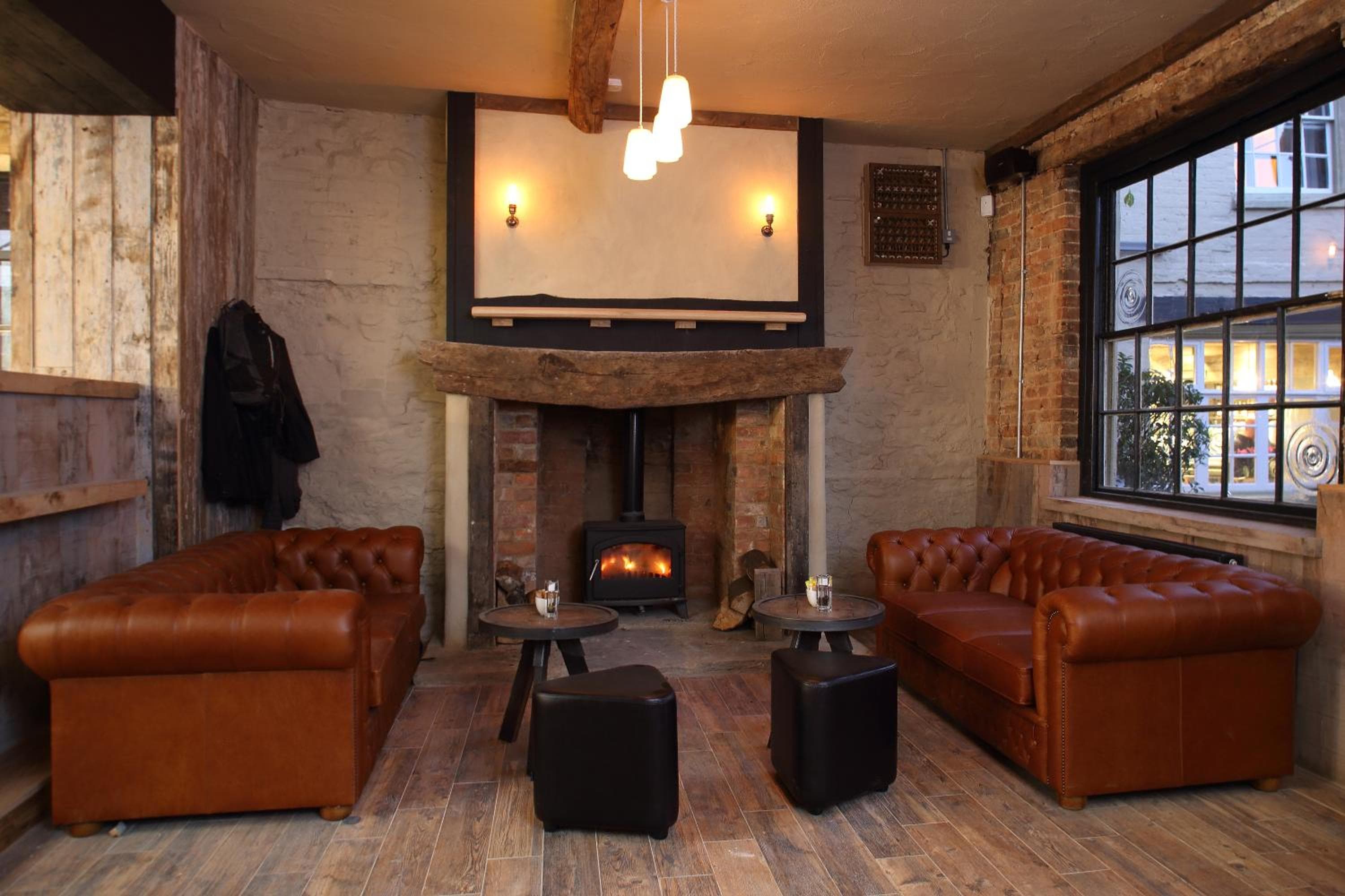 The Crown & Thistle, Abingdon, Oxfordshire - Acorn Pubs