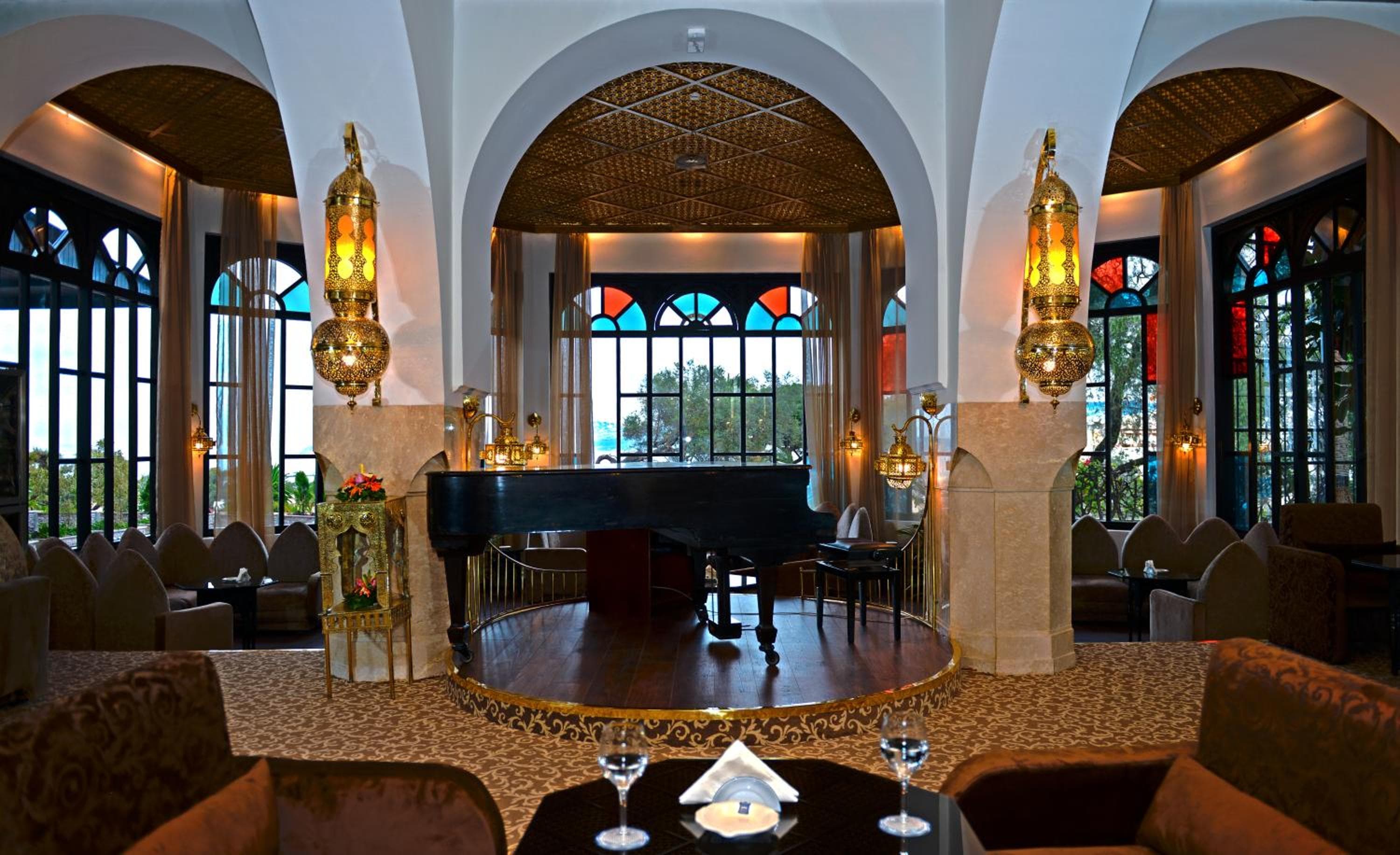 El Minzah Hotel