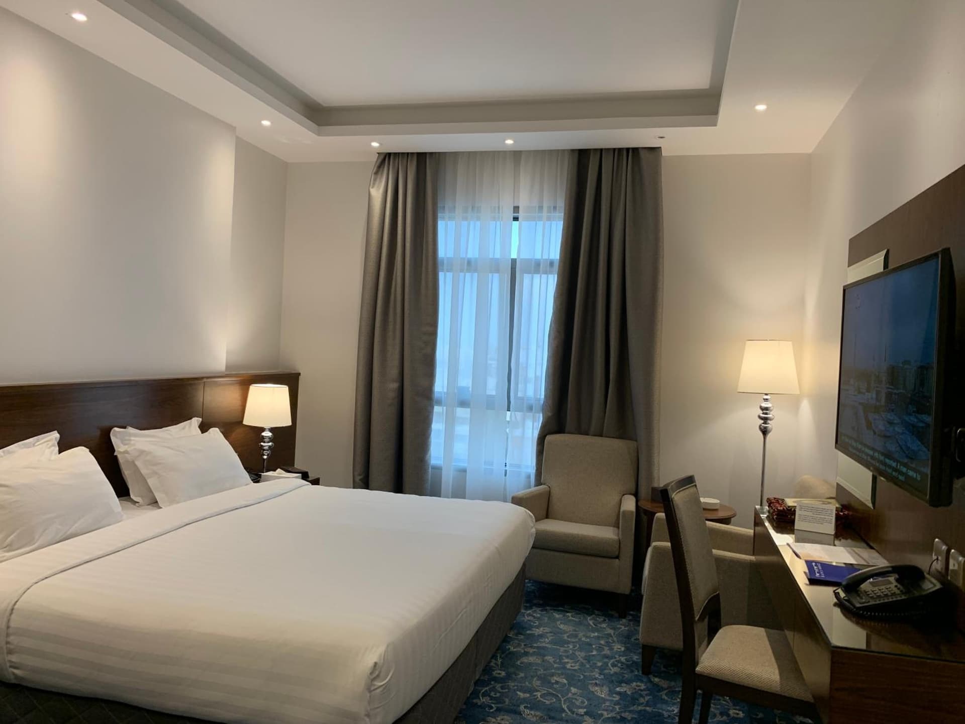 Zaha Al Munawara Hotel