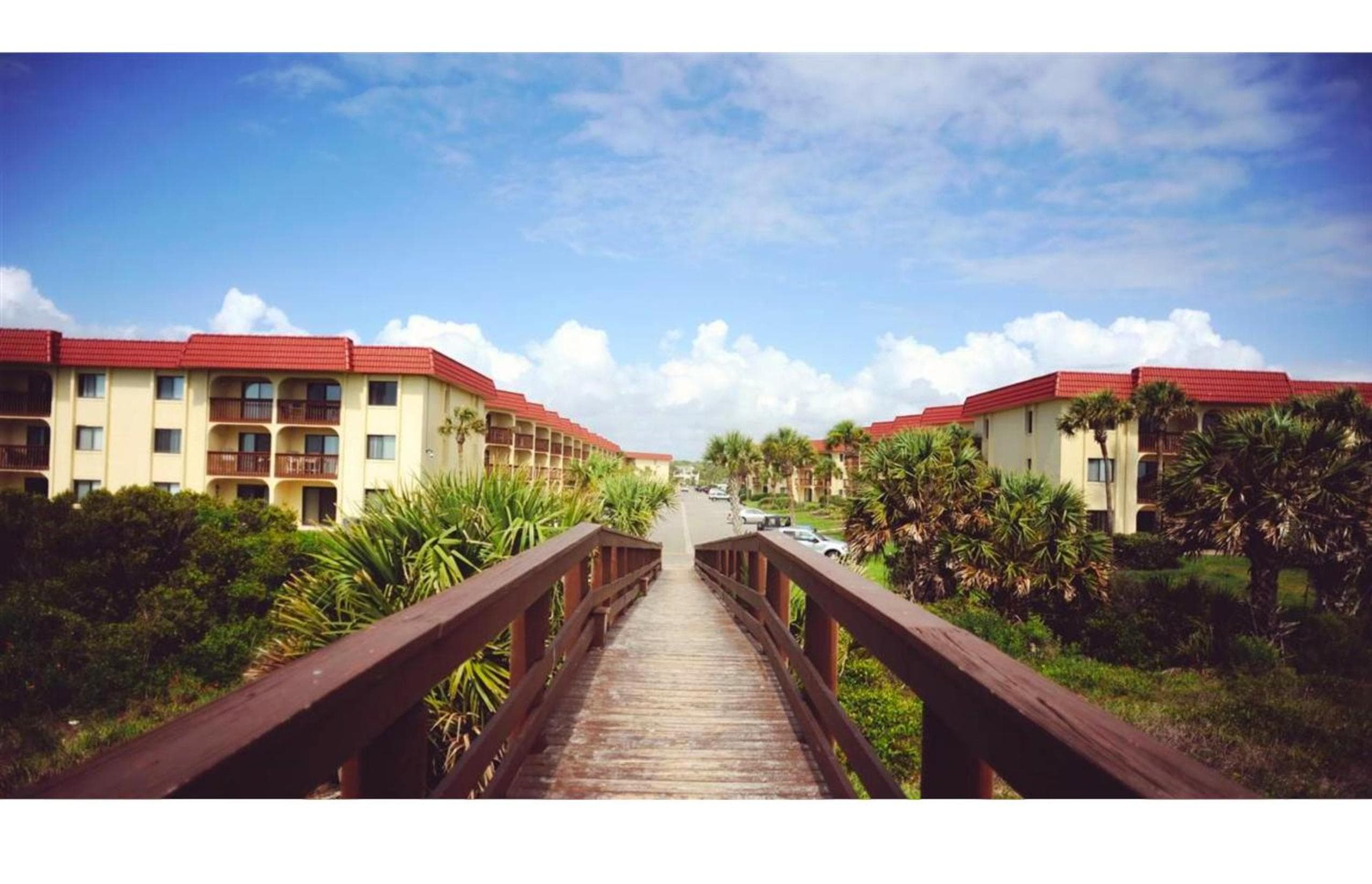 Ocean Life Beach Condo - Only Steps to the Beach