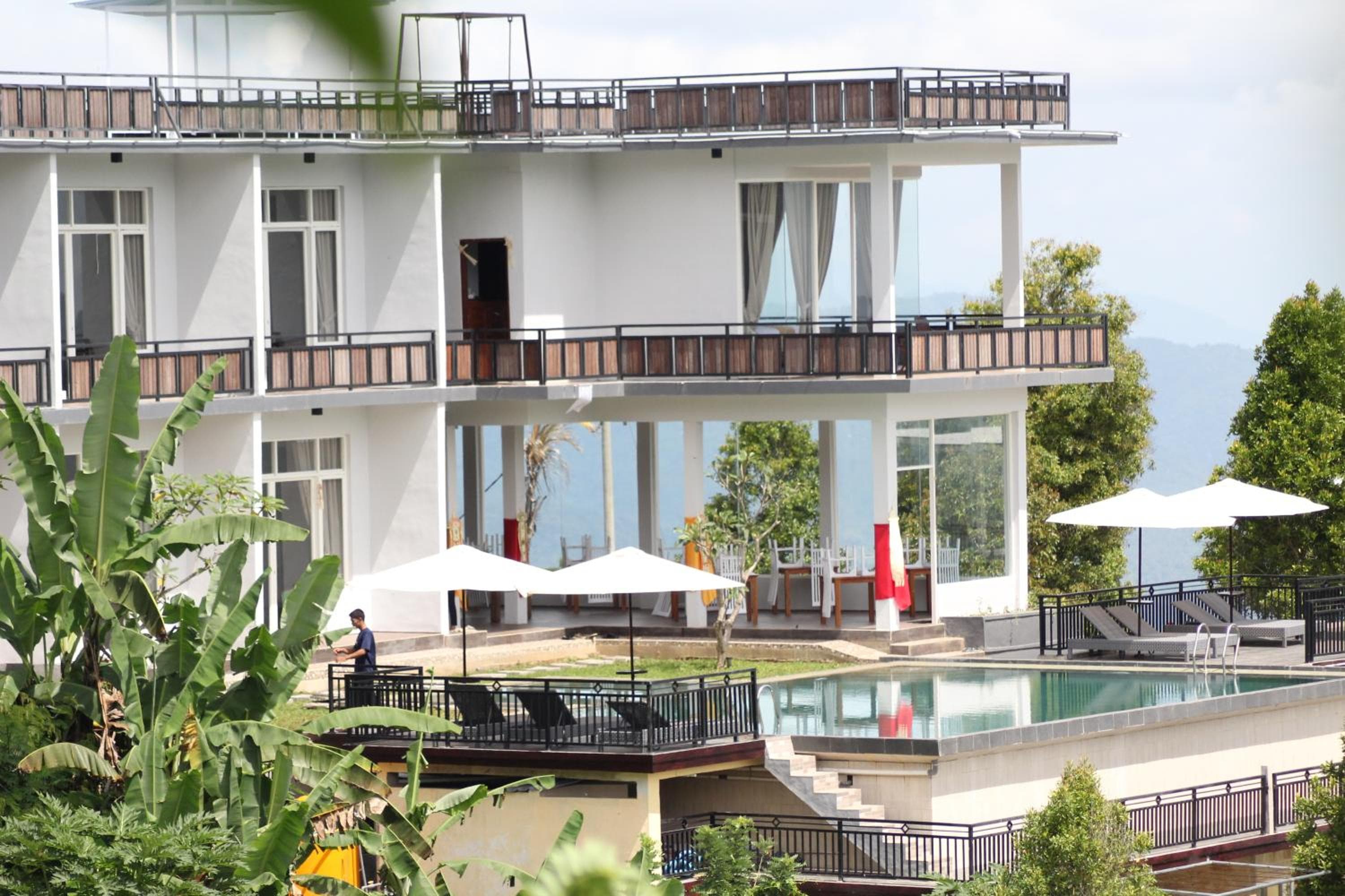 Atres Sari Resort
