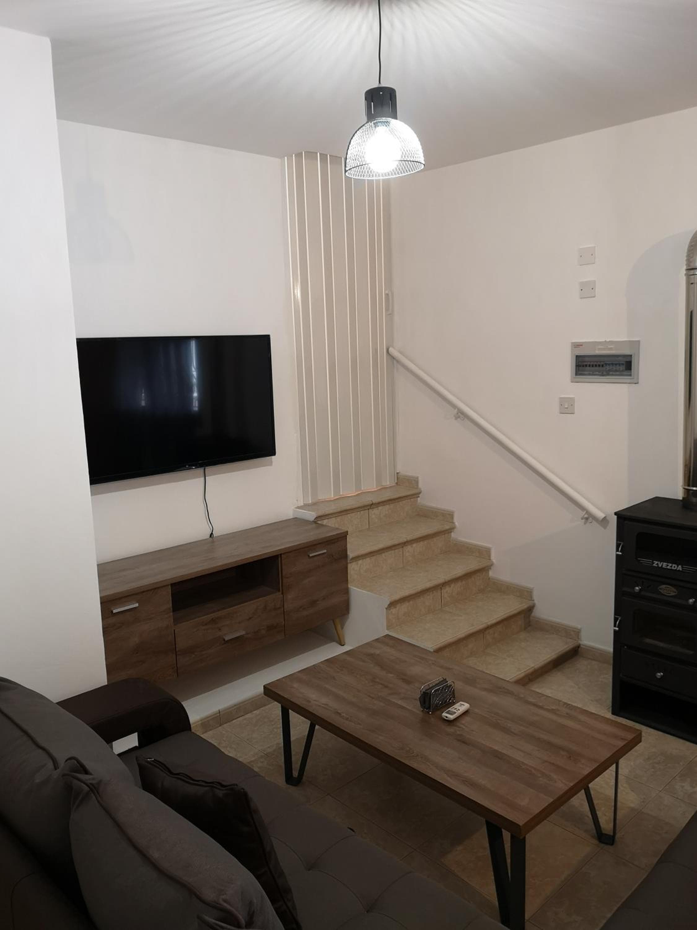 Aprosmeno House 1